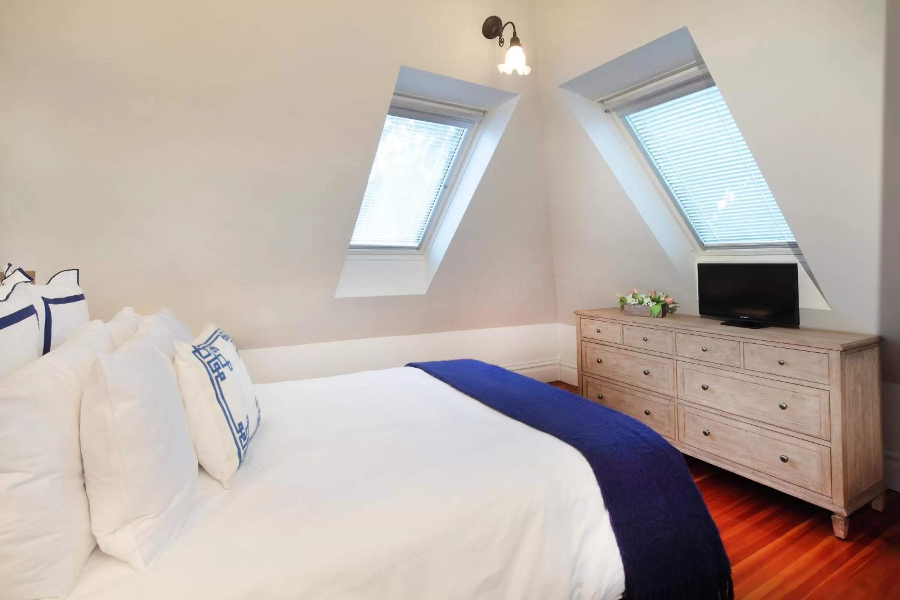 Bedroom, Bed in The Grape Leaf Inn