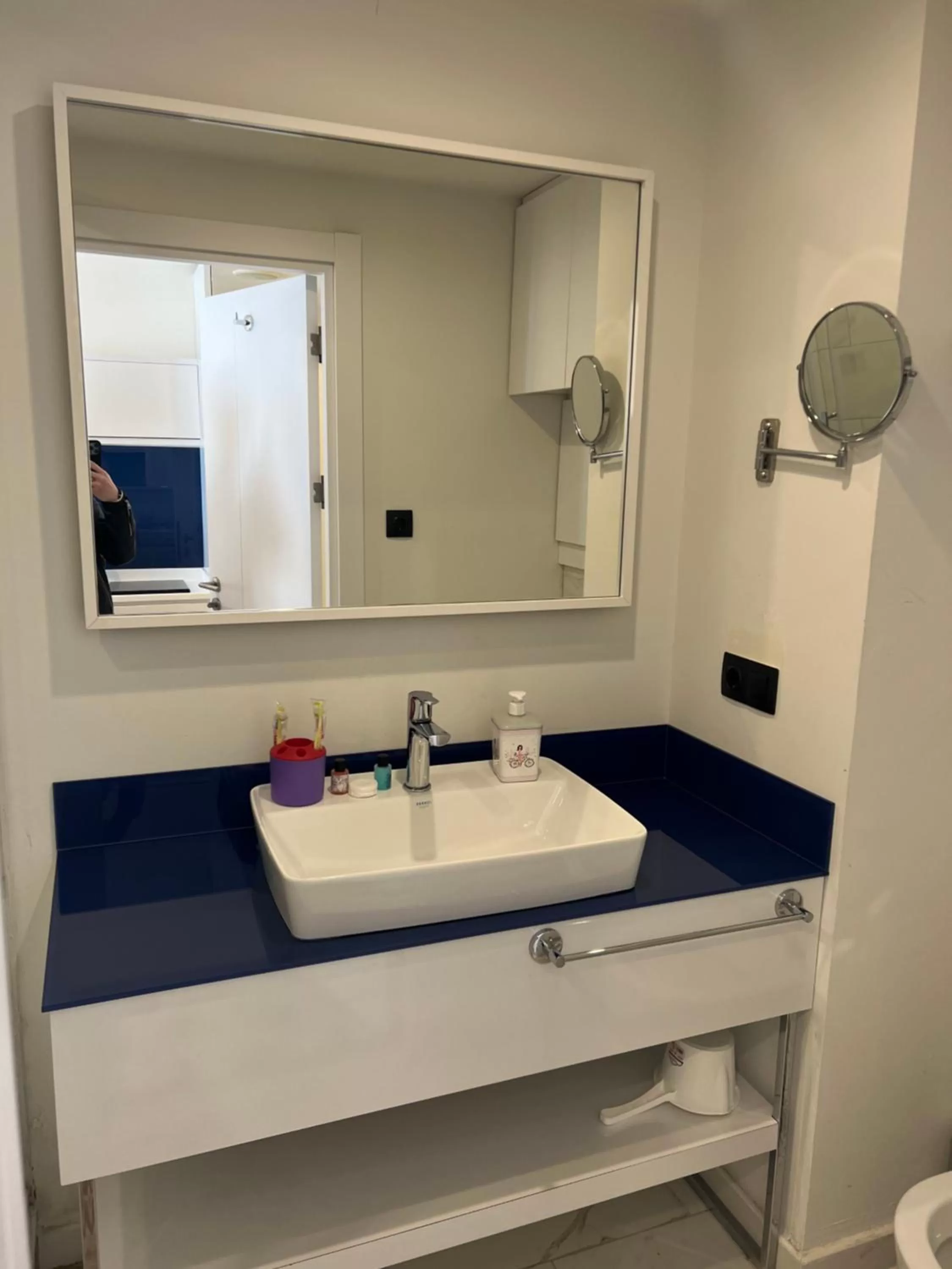 Bathroom in BaTumi ApartHoTel Black Sea coast