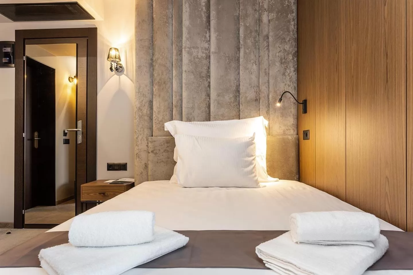 Bed in Abrazo Sofia Hotel by HMG