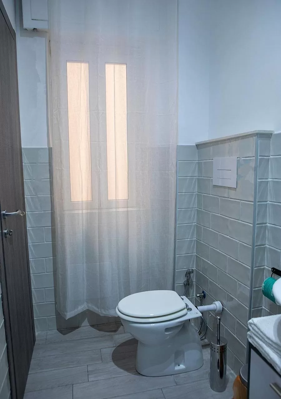 Shower, Bathroom in zuroli suite