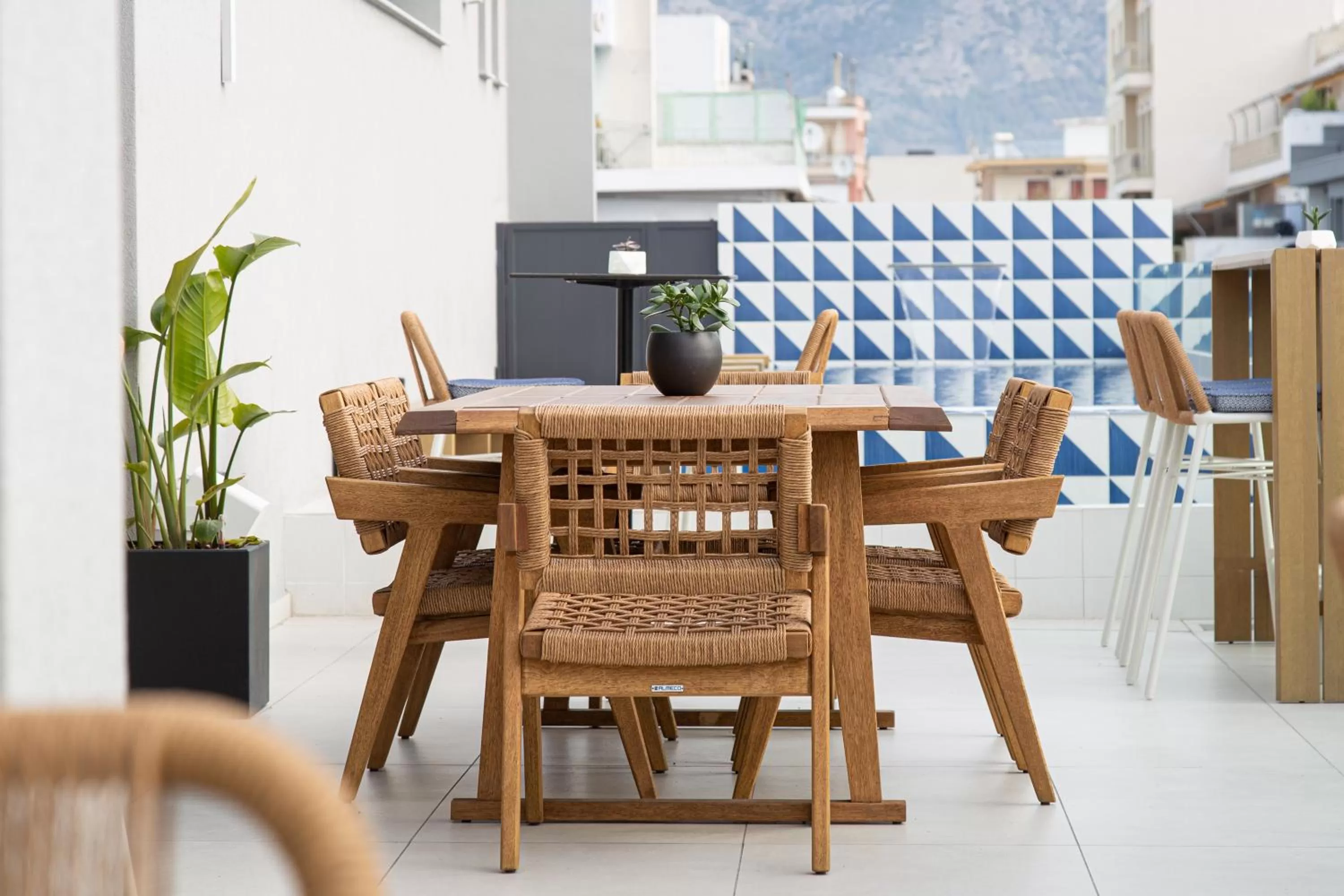 Restaurant/places to eat in 1910 Lifestyle Hotel