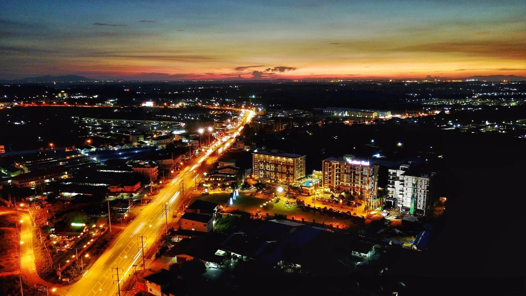 Property building in The Contrast i Hotel