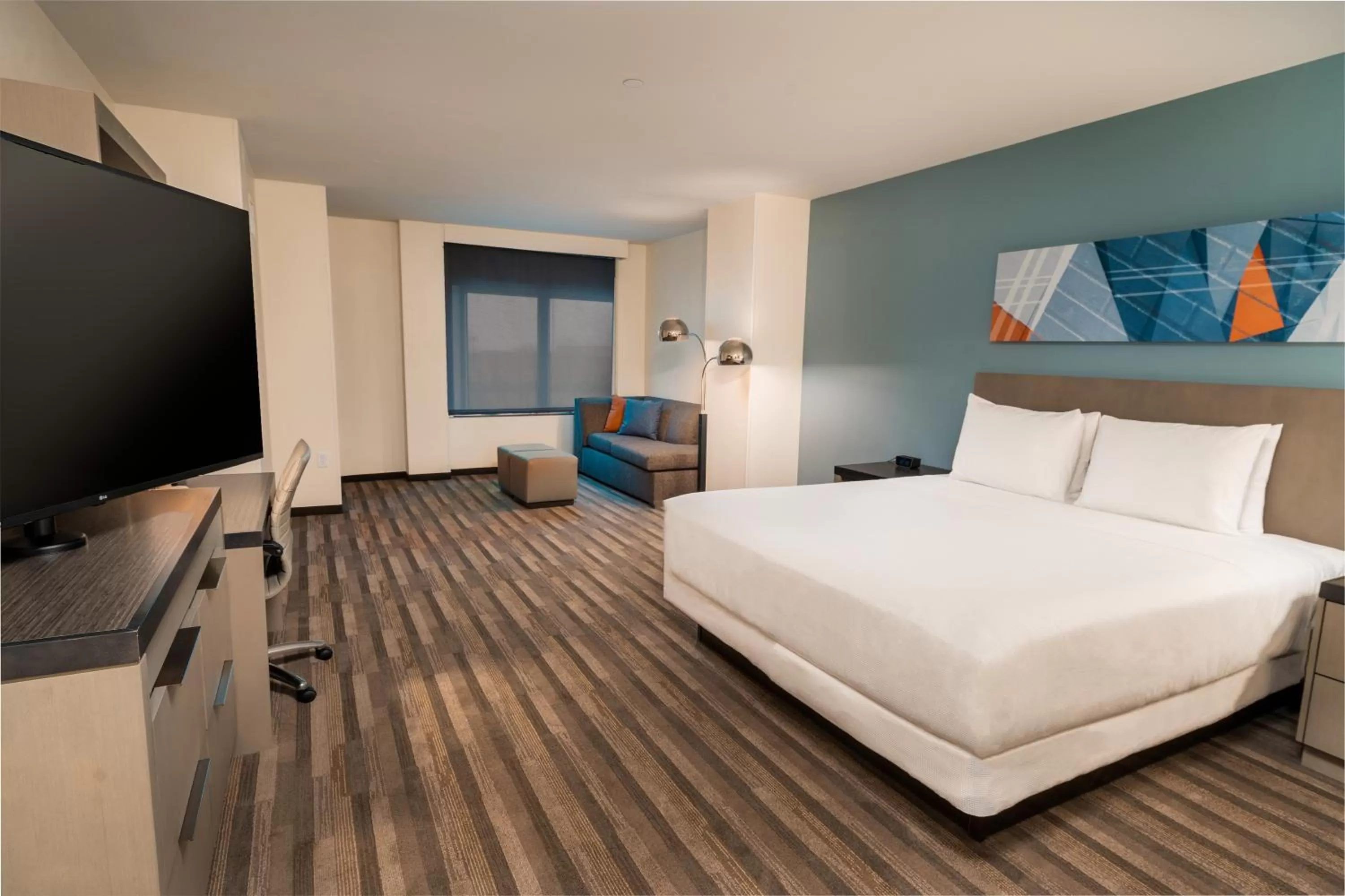 Photo of the whole room, Bed in Hyatt House Nashville/Franklin/Cool Springs