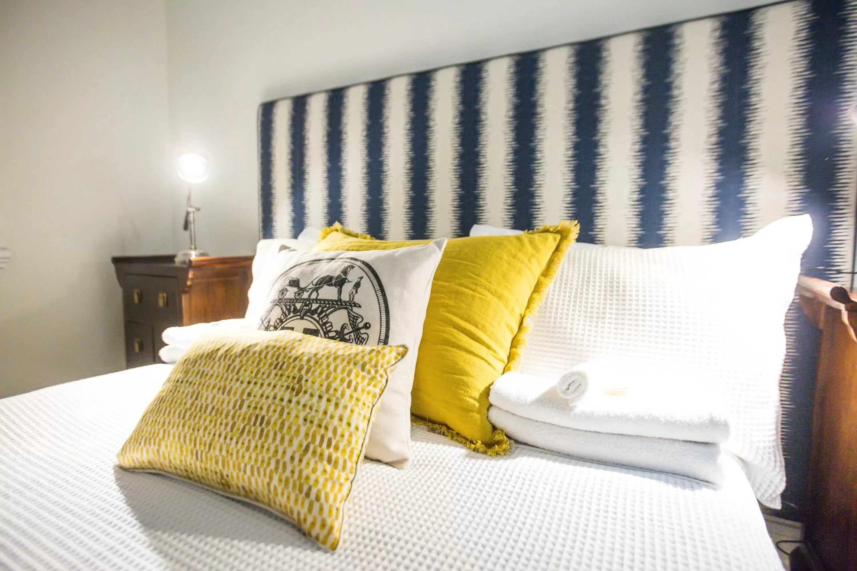 Bedroom, Bed in Edward Lodge New Fam