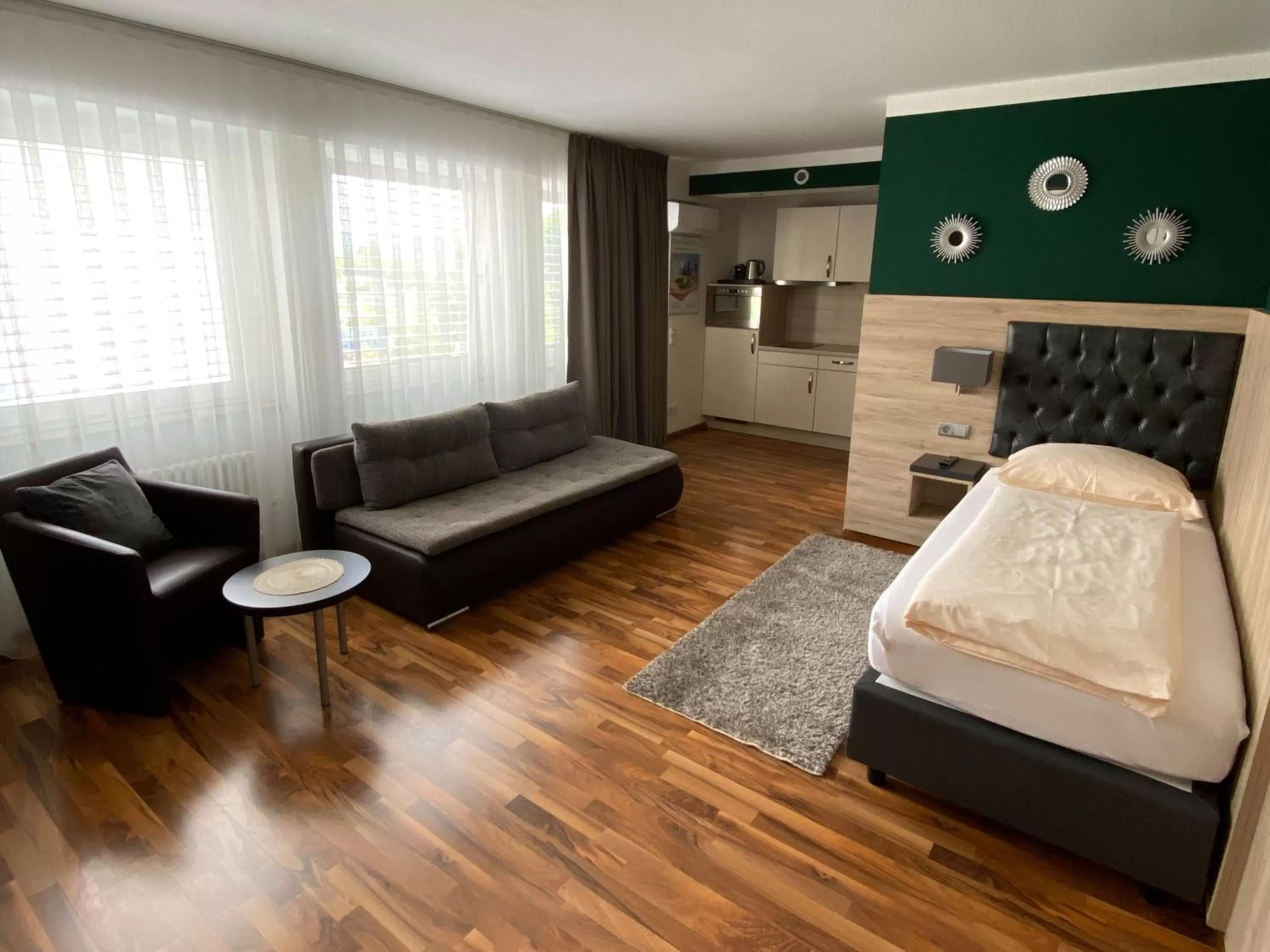 Bed in ZUM ZIEL Hotel Grenzach-Wyhlen bei Basel