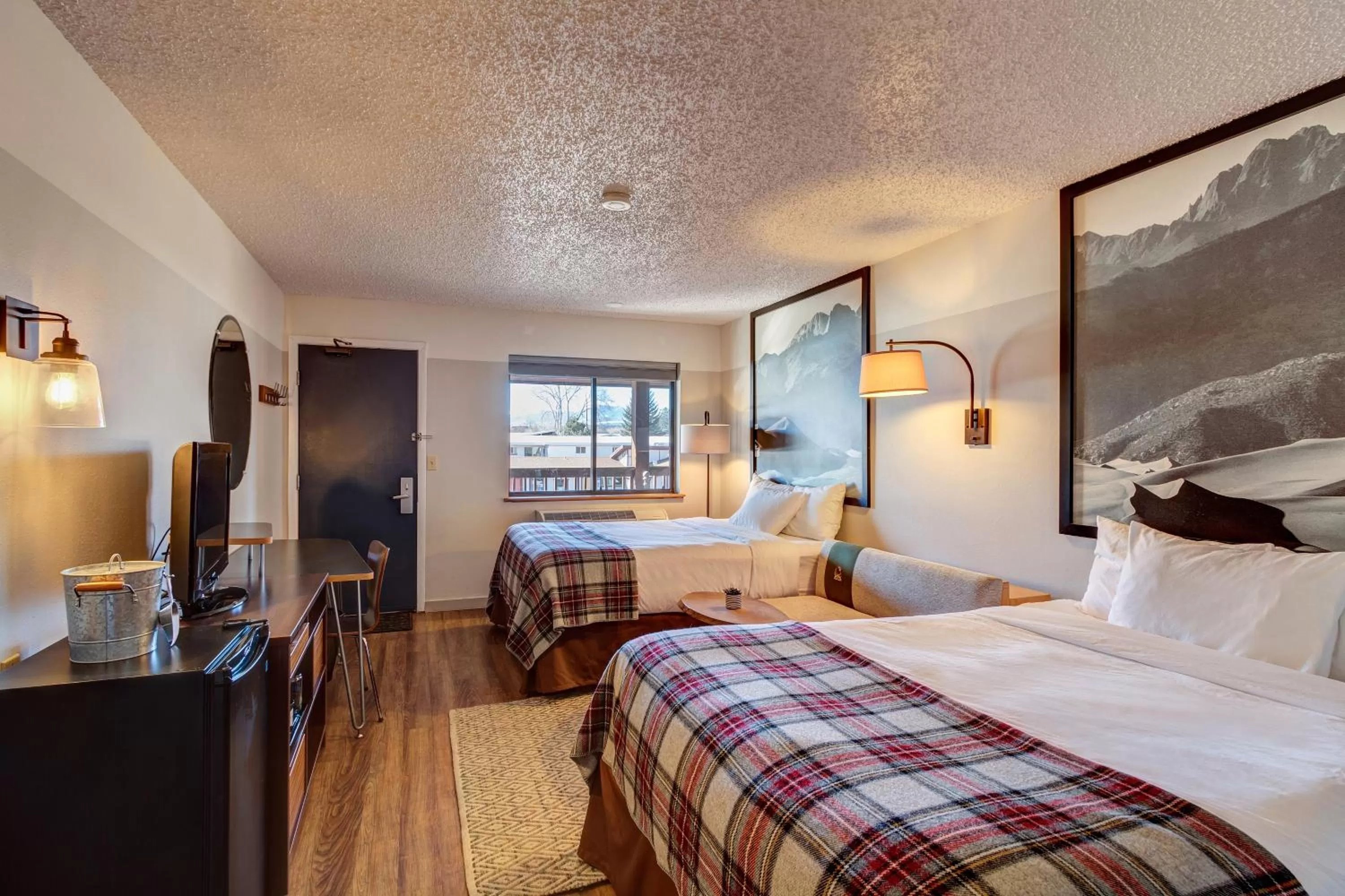 Bedroom, Bed in Loyal Duke Lodge