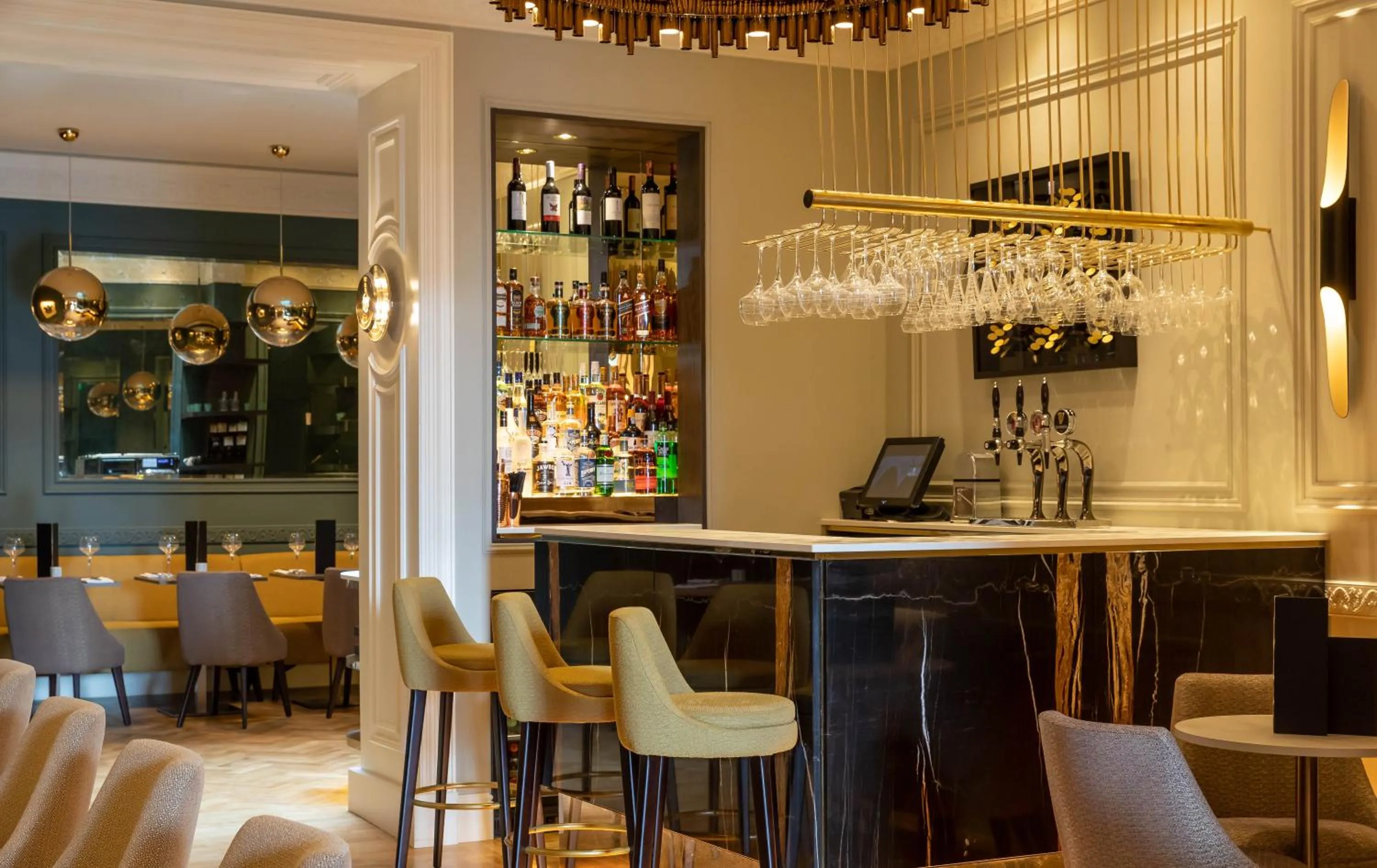 Restaurant/places to eat in Hotel 7, Dublin City Centre