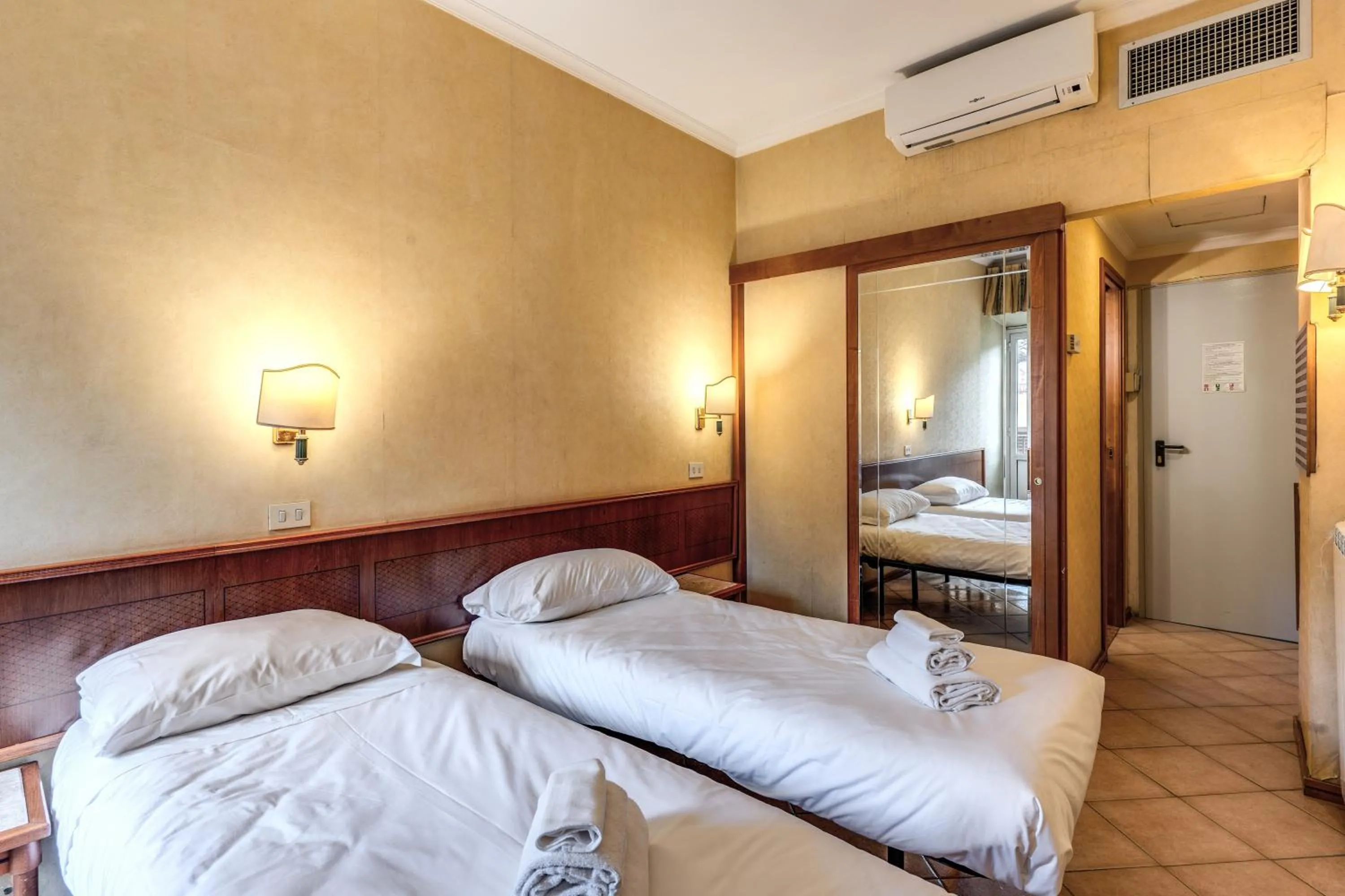 Bed in Hotel Pomezia
