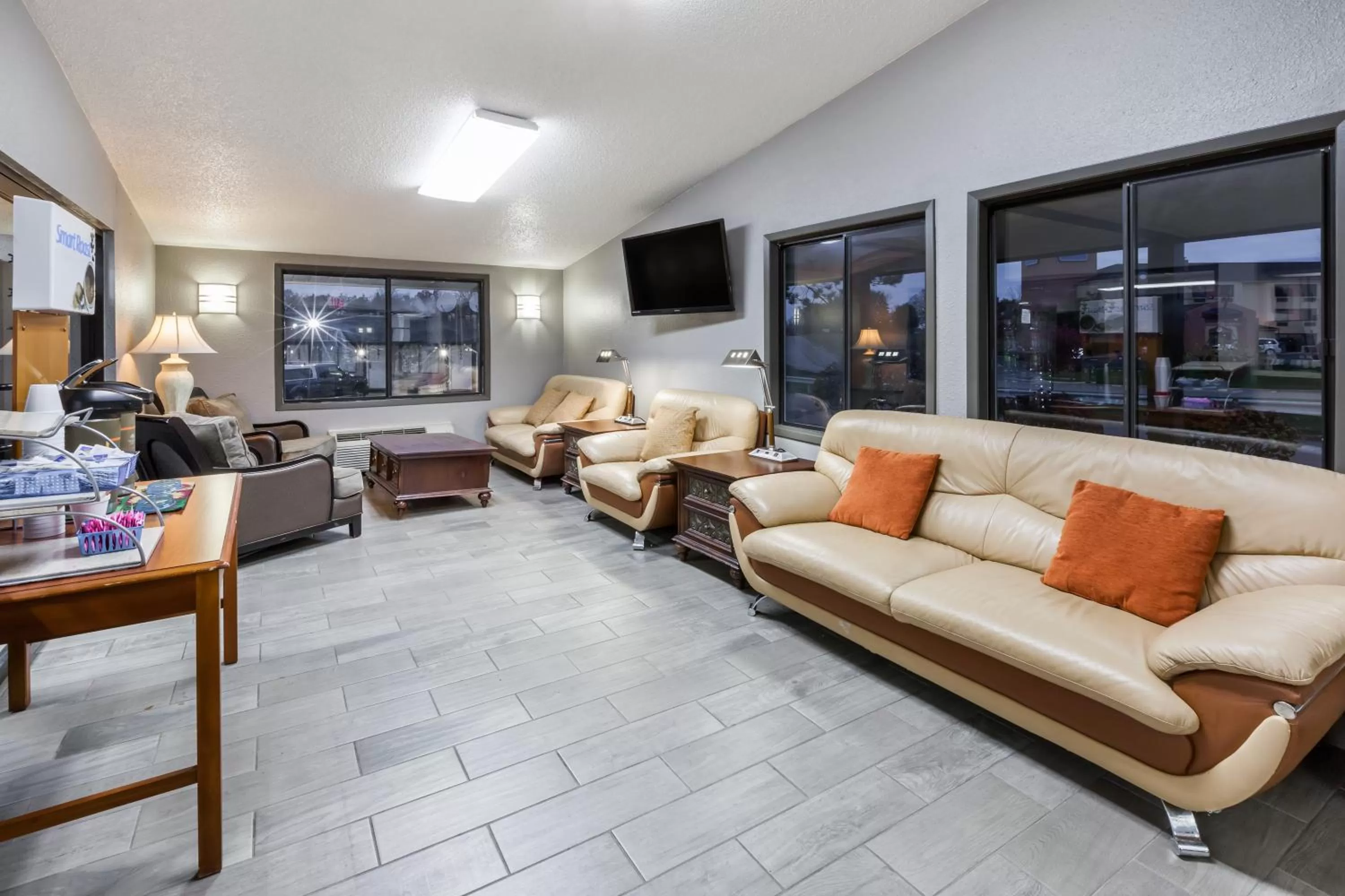 Lobby or reception in Knights Inn Flint