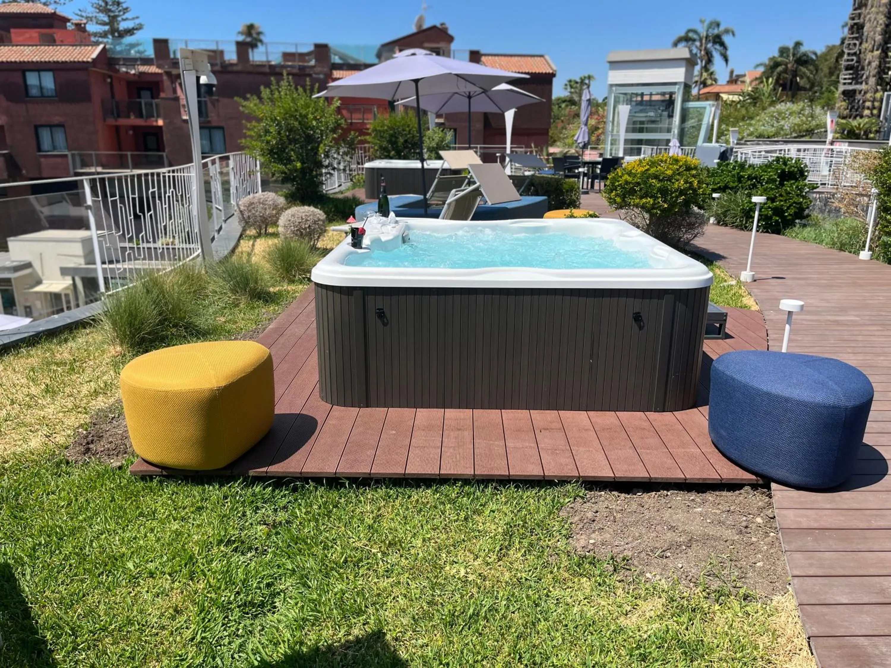 Hot Tub in Hotel Malavoglia