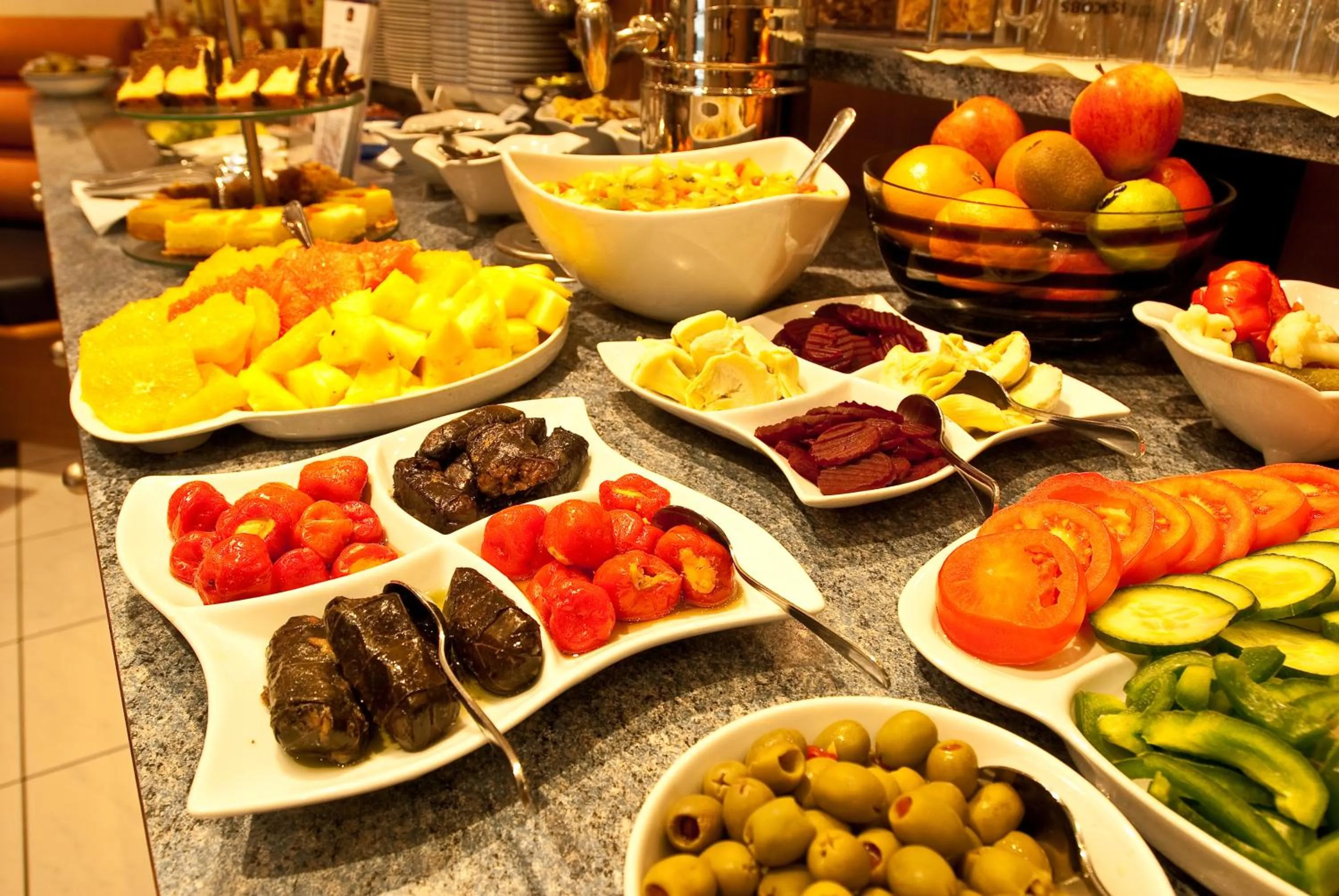 Buffet breakfast in Hotel Plaza