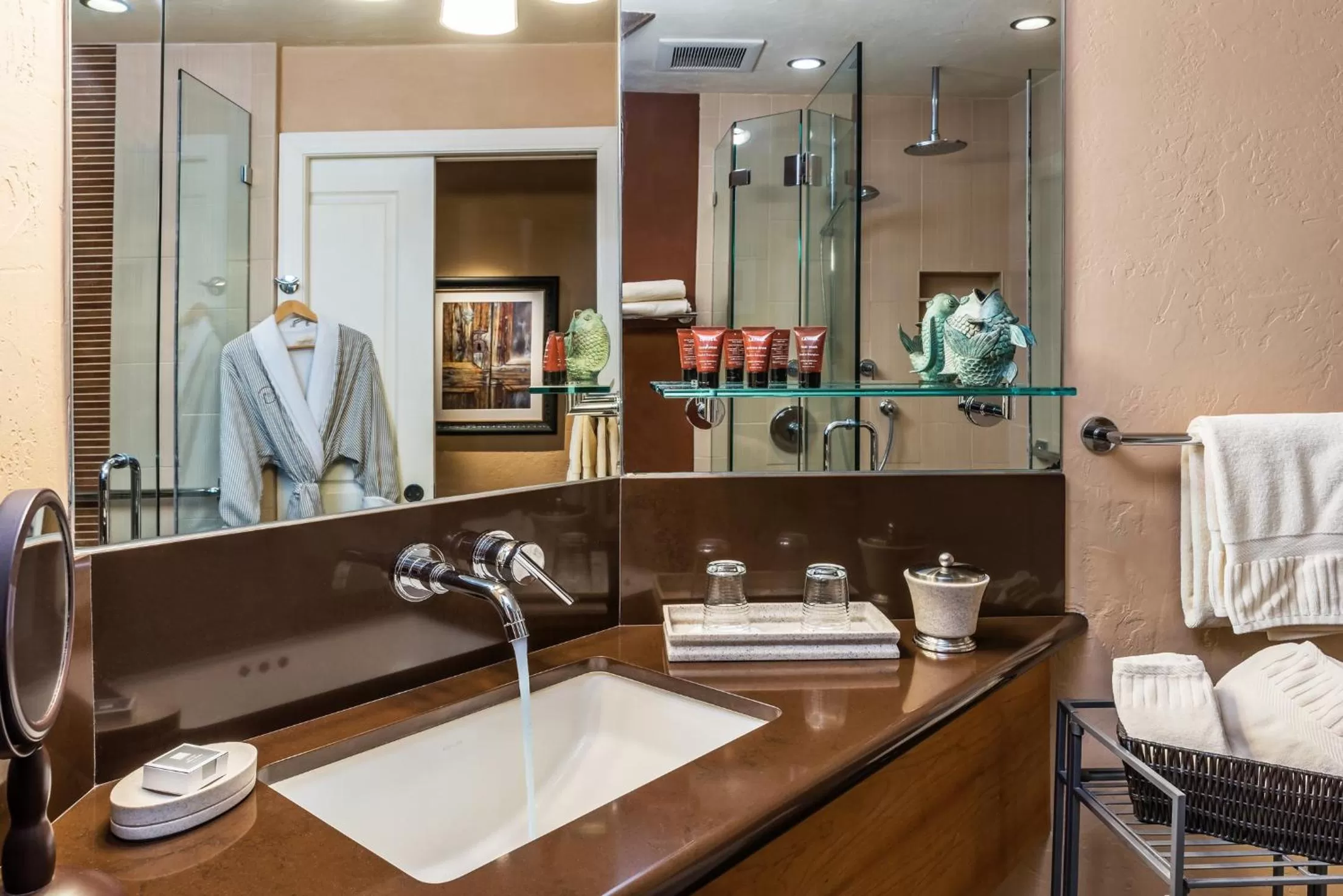 Bathroom in Eden Vale Inn