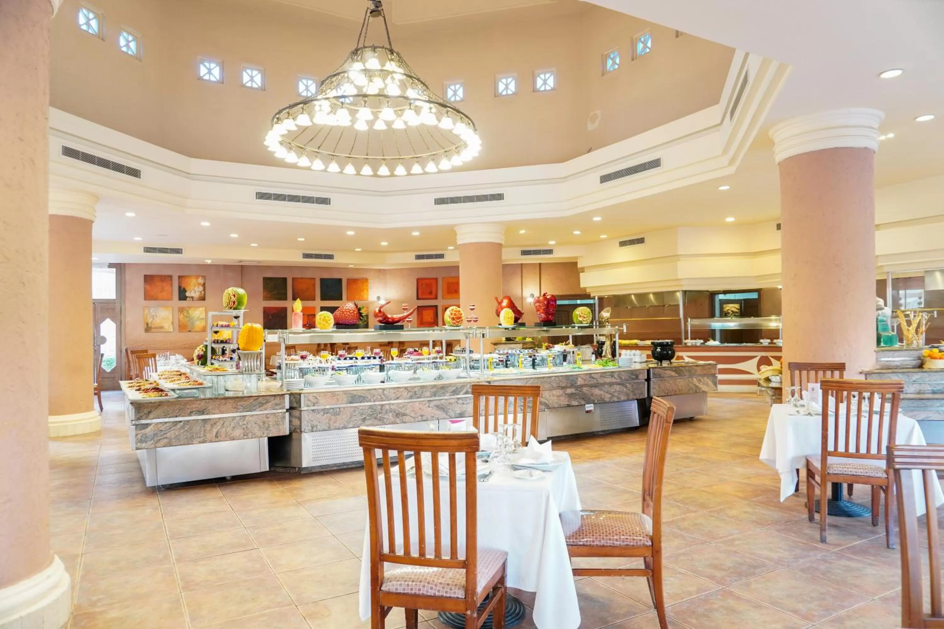 Restaurant/places to eat in Charmillion Gardens Aquapark