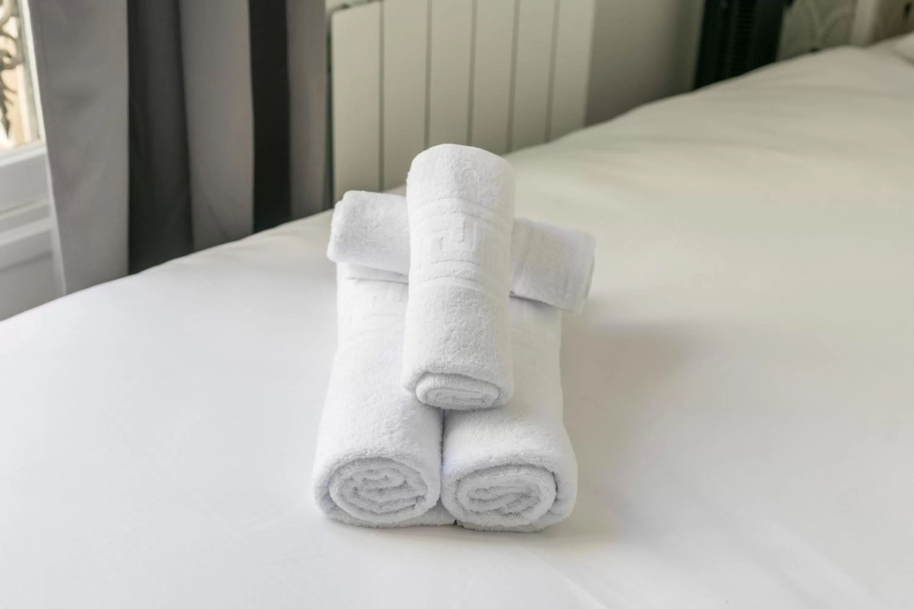 Bedroom, Bed in WS Haussmann - La Fayette