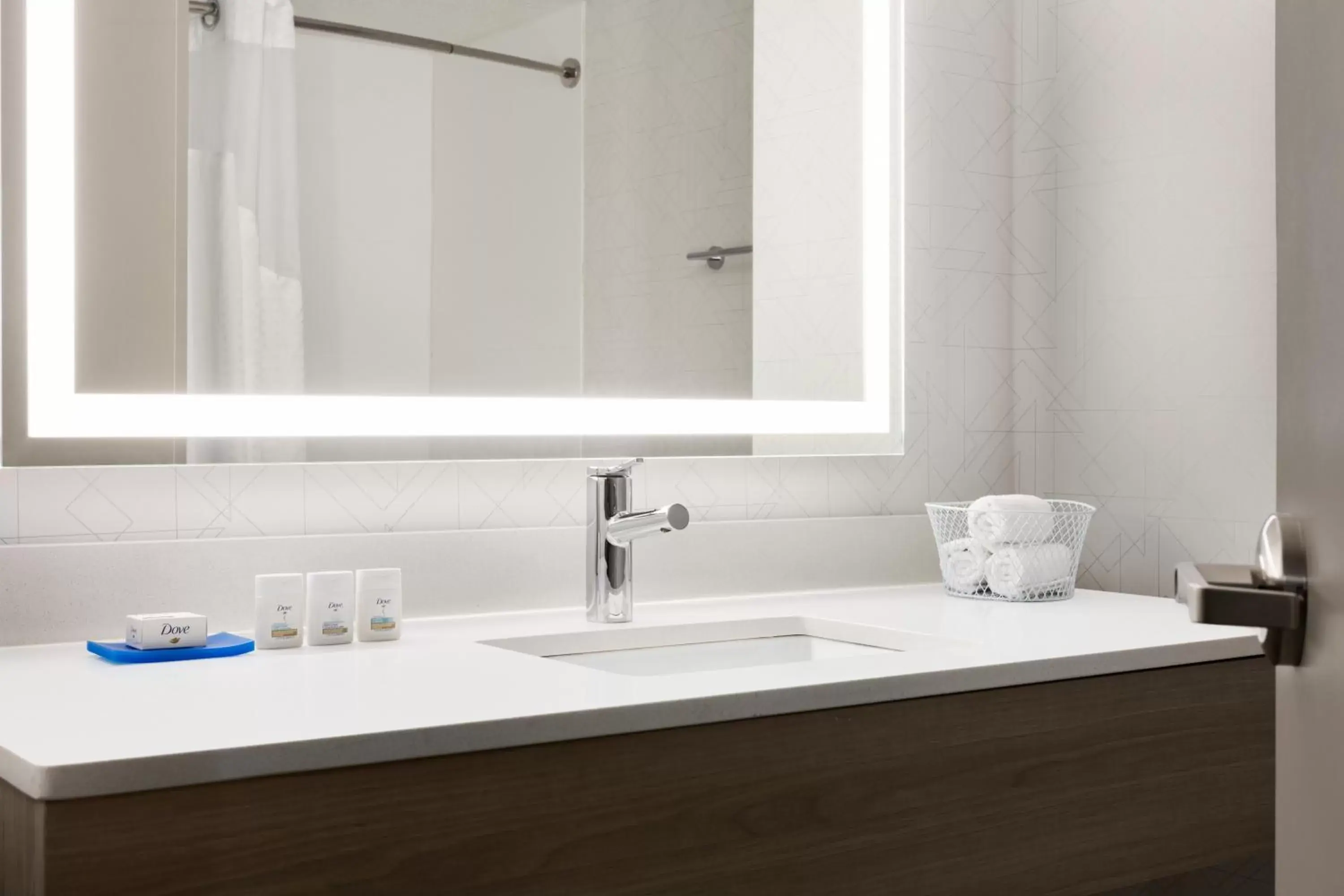 Queen Room with Bath Tub - Hearing and Mobility Accessible in Holiday Inn Express Hotel & Suites Greenville-Downtown, an IHG Hotel Queen Room with Bath Tub - Hearing and Mobility Accessible in Holiday Inn Express Hotel & Suites Greenville-Downtown, an IHG Hotel