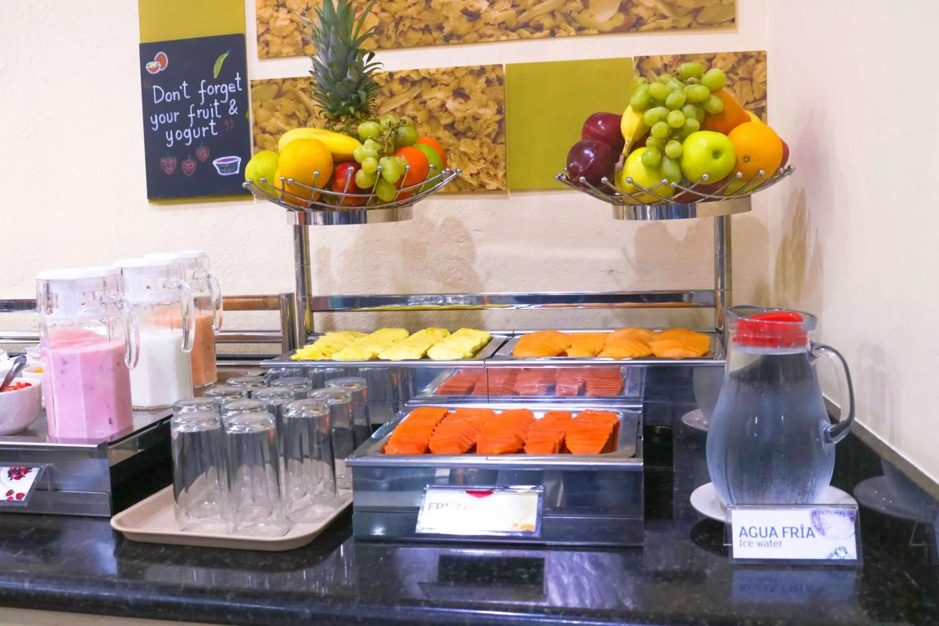 Restaurant/places to eat in Hampton Inn Tampico Zona Dorada