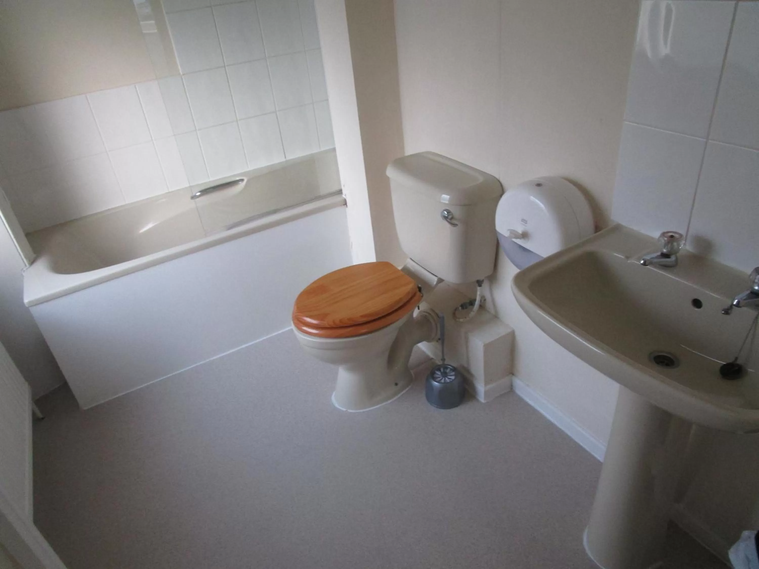 Bathroom in The New Alexandra Hotel