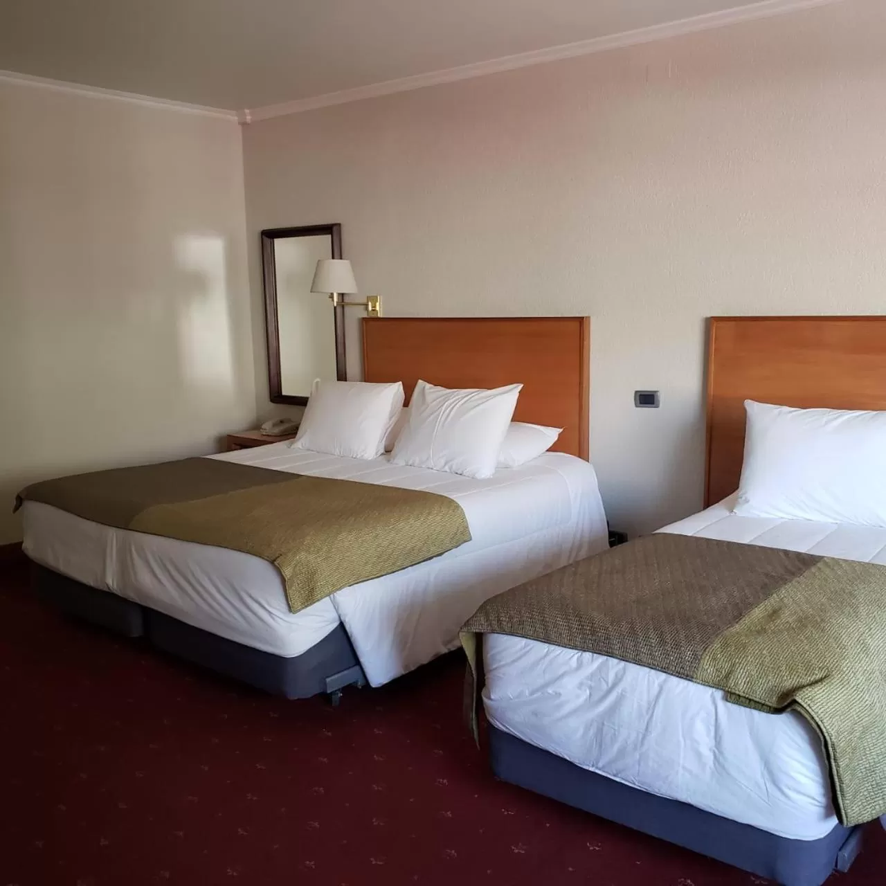 Photo of the whole room, Bed in Hotel Gavina Express