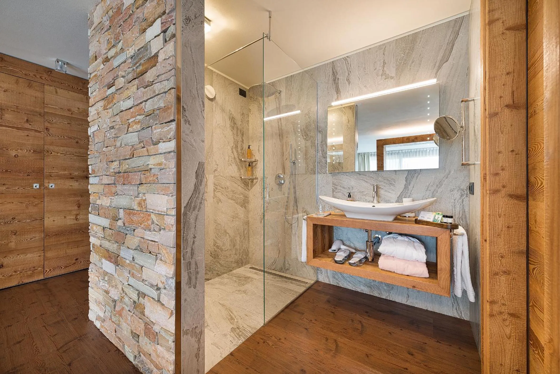 Bathroom in Bivio Hotel Plaza