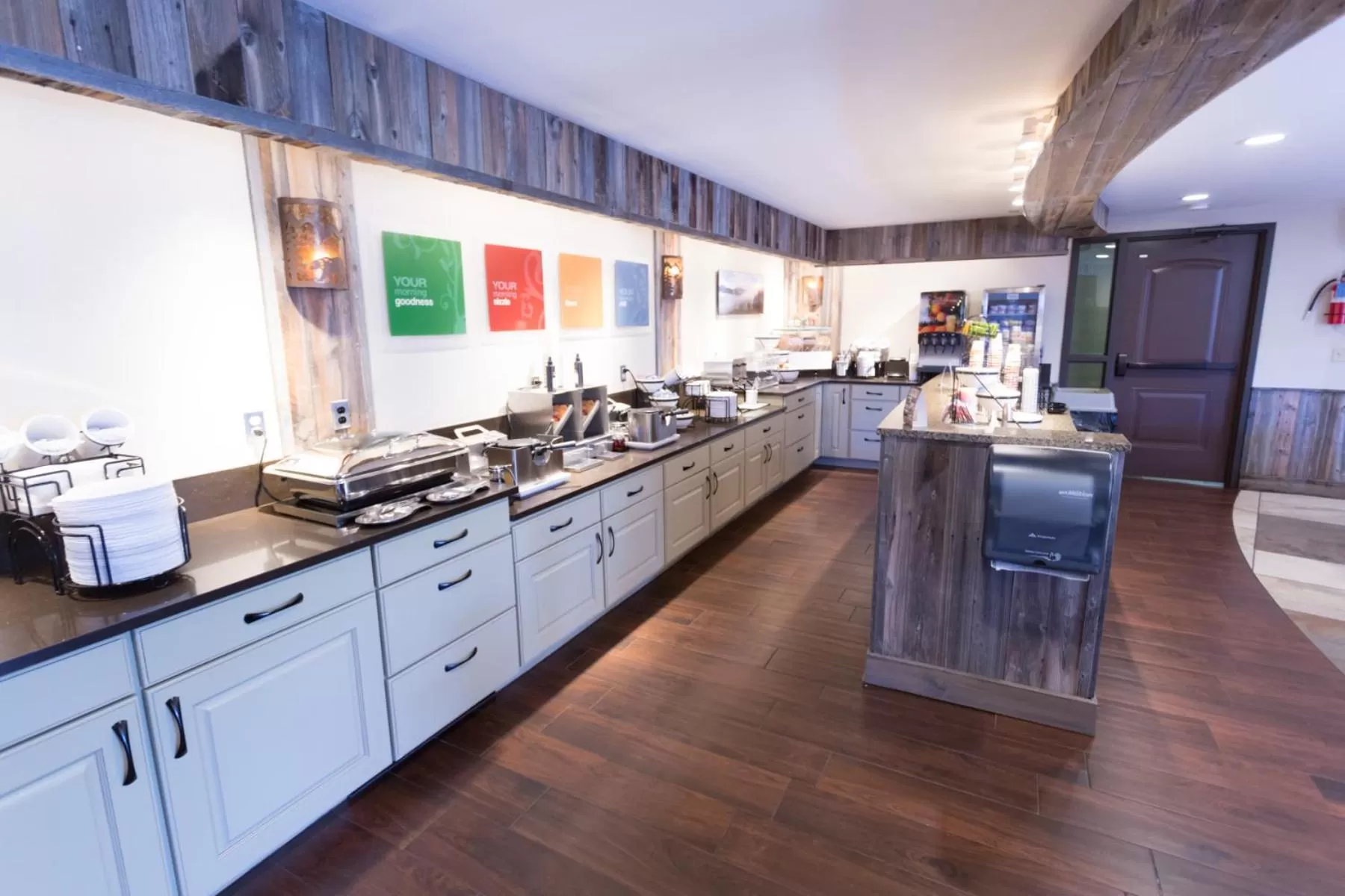 Breakfast in Quality Inn near Rocky Mountain National Park