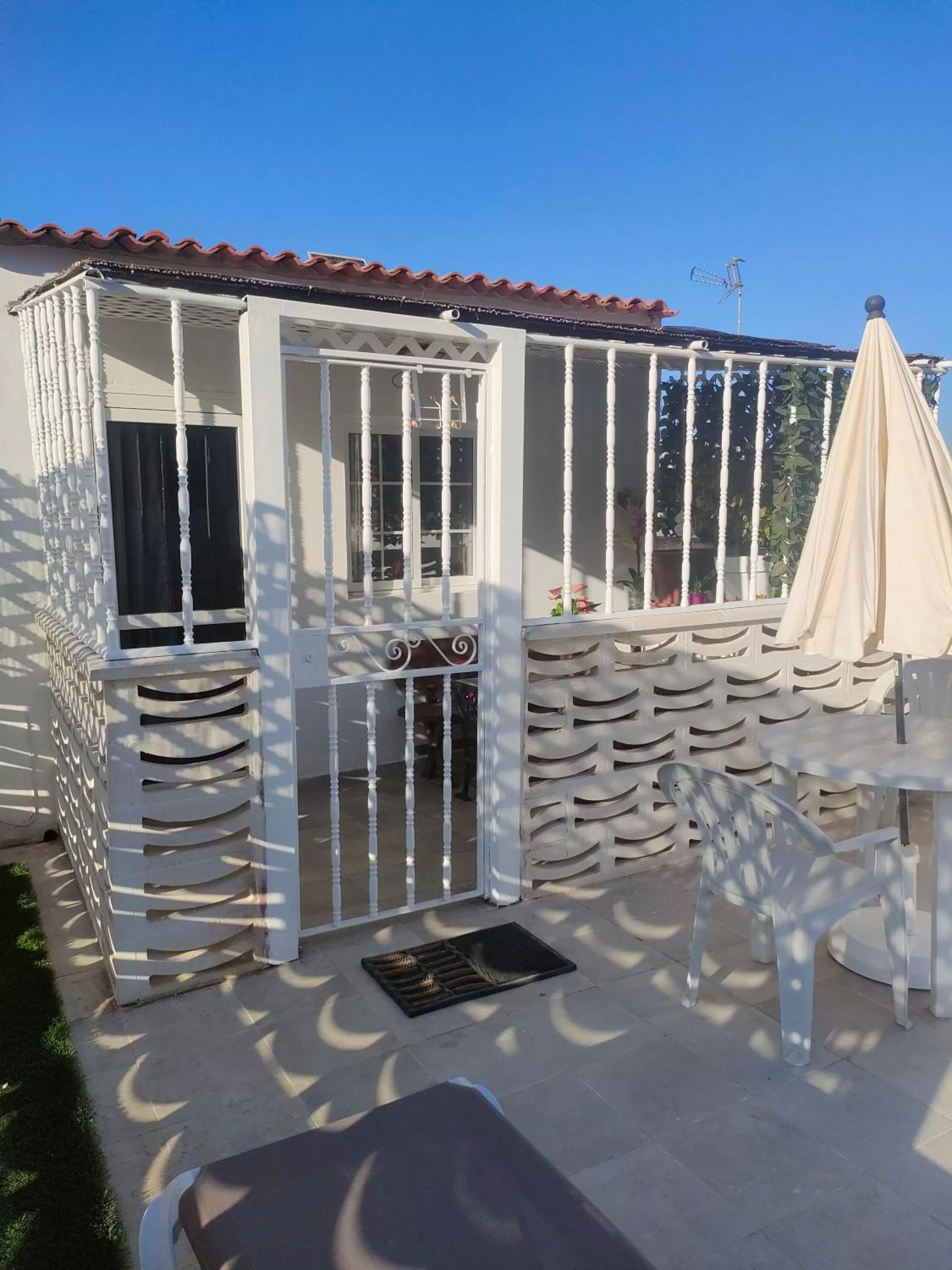 Alba 2 apartamento y Alba 3 habitación con baño