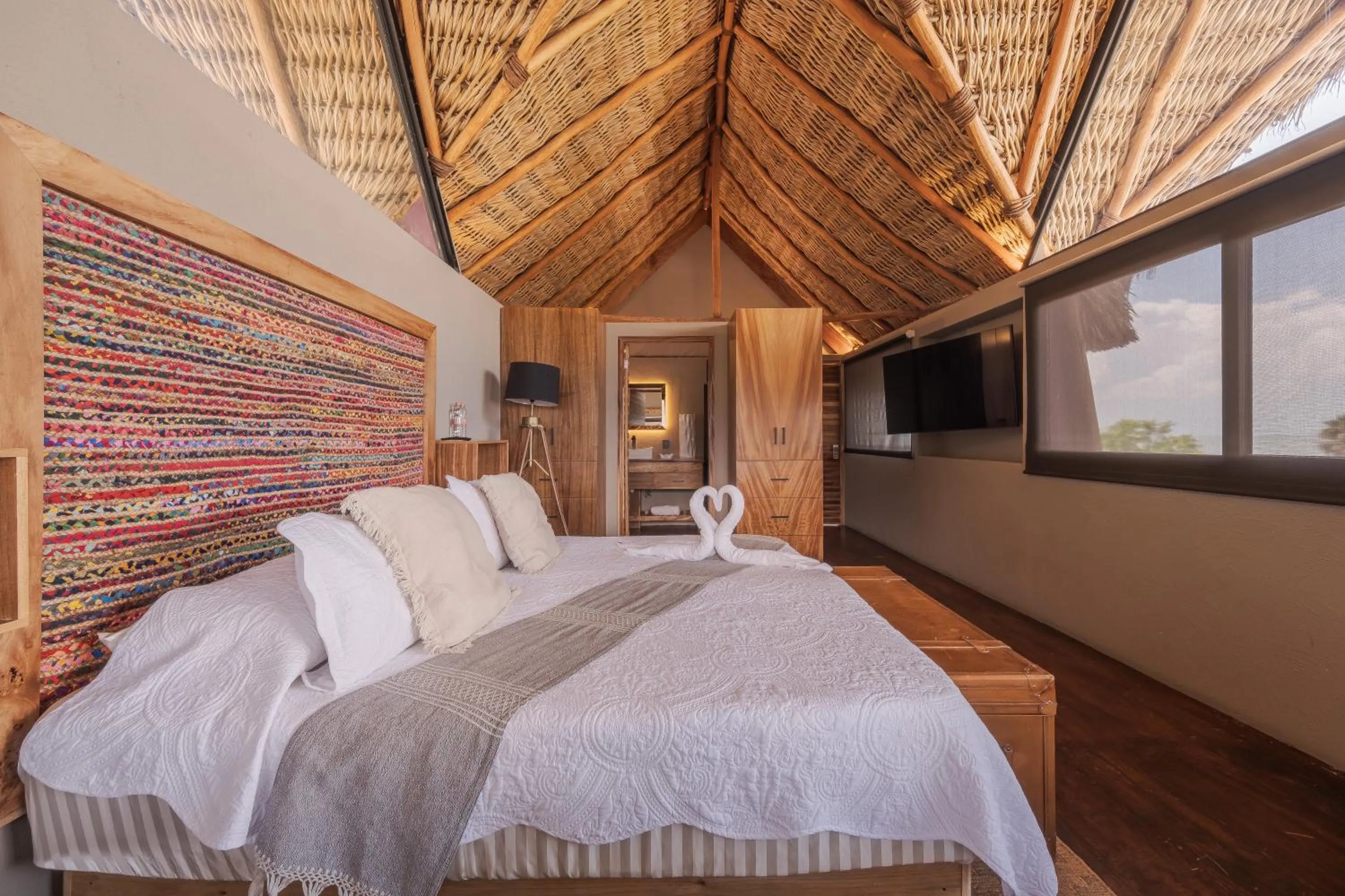 Bed in Nimue Marina Residence