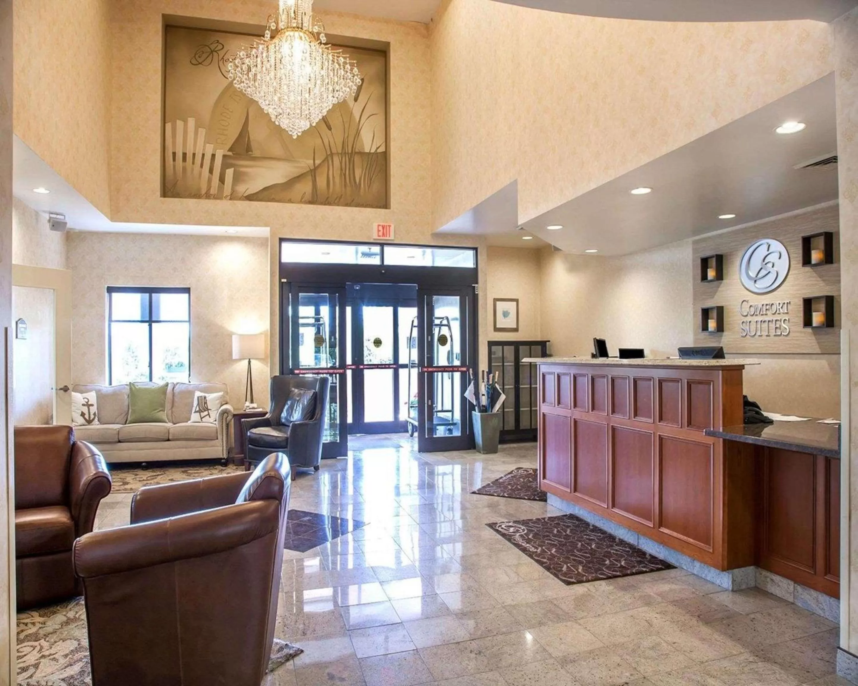 Lobby or reception in Comfort Suites West Warwick - Providence
