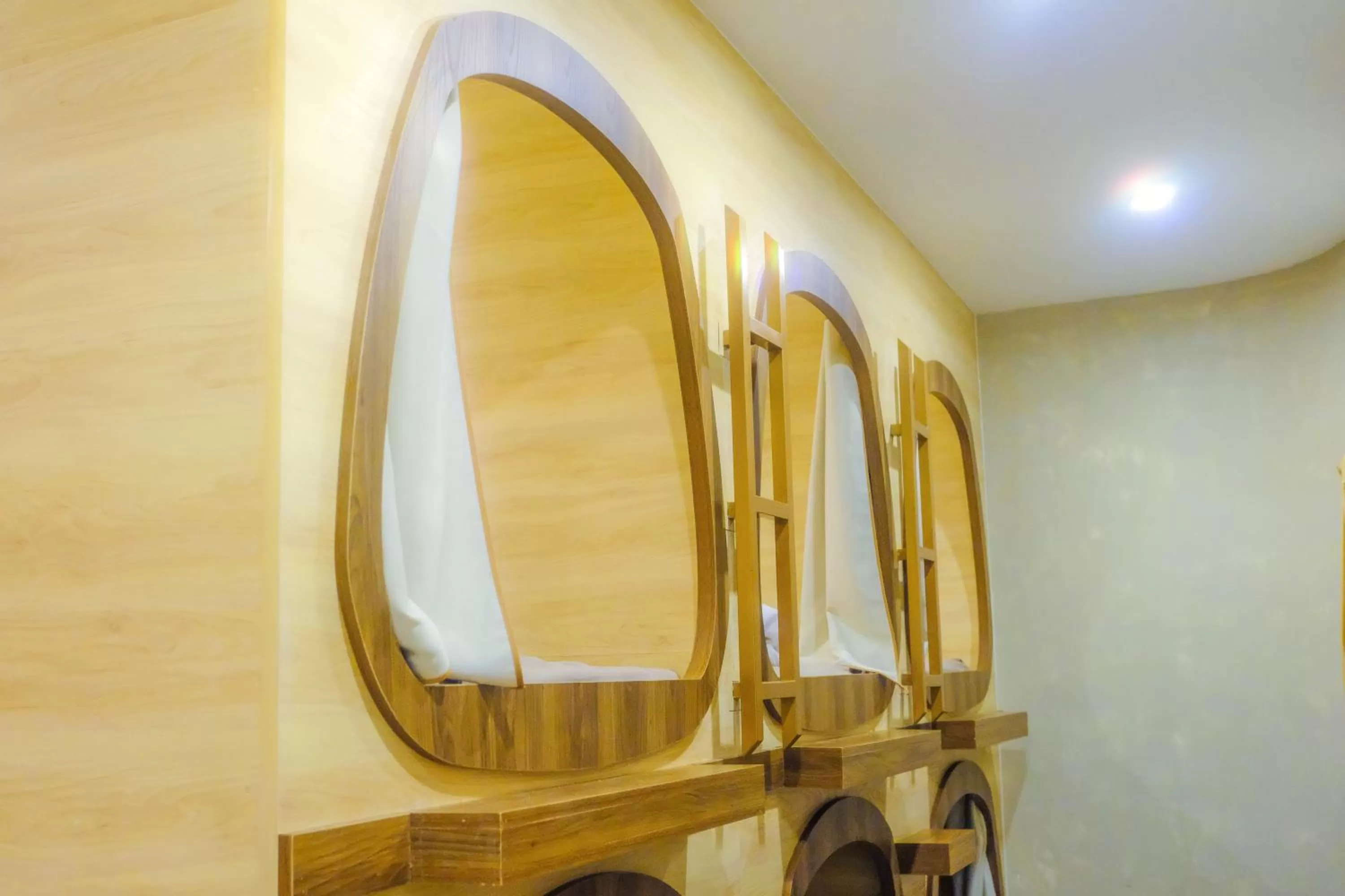 bunk bed in Eo Gió Có Homestay