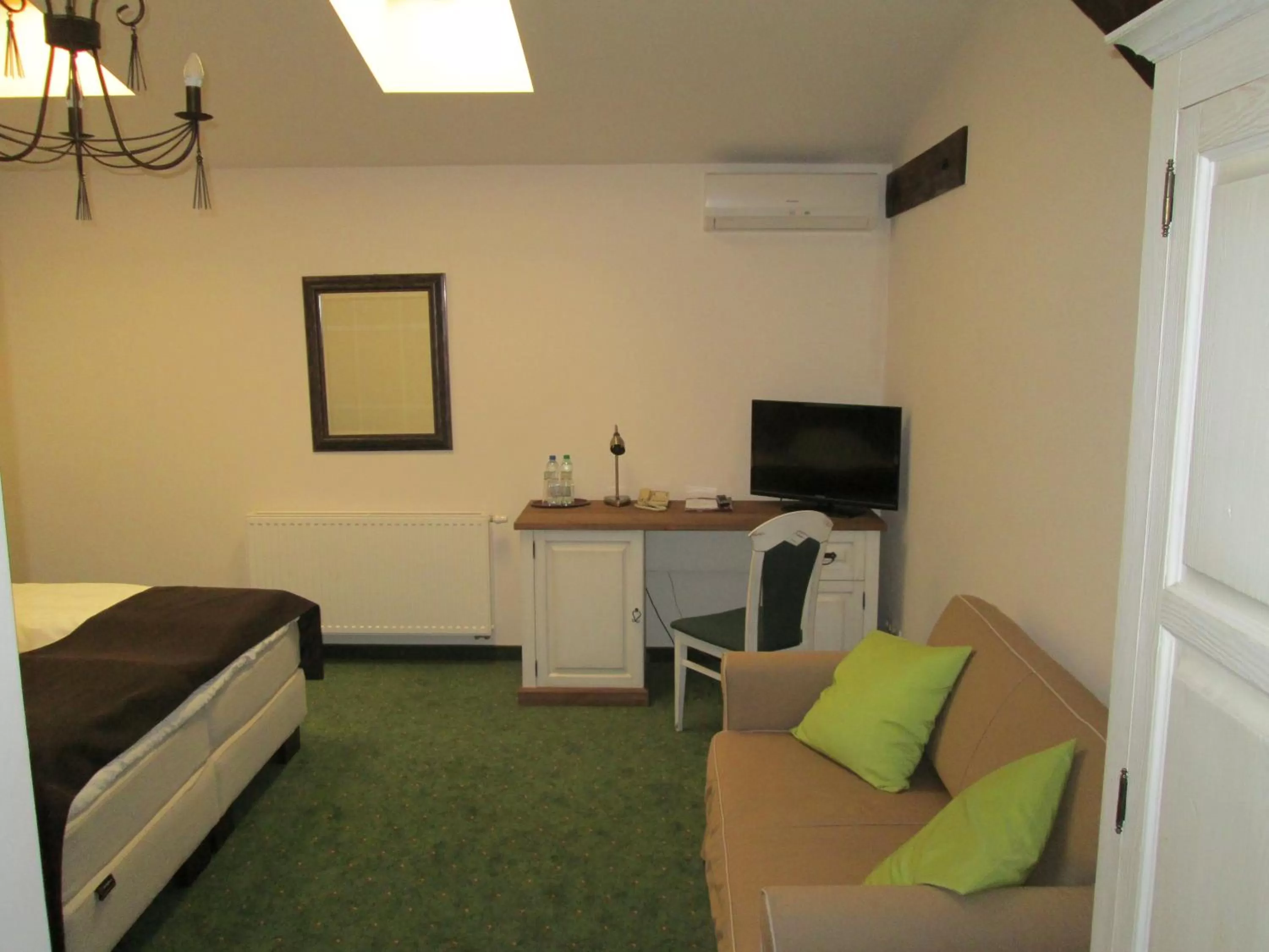 Comfort Double Room in Hotel Sandro Silver & Spichlerz Antoniny