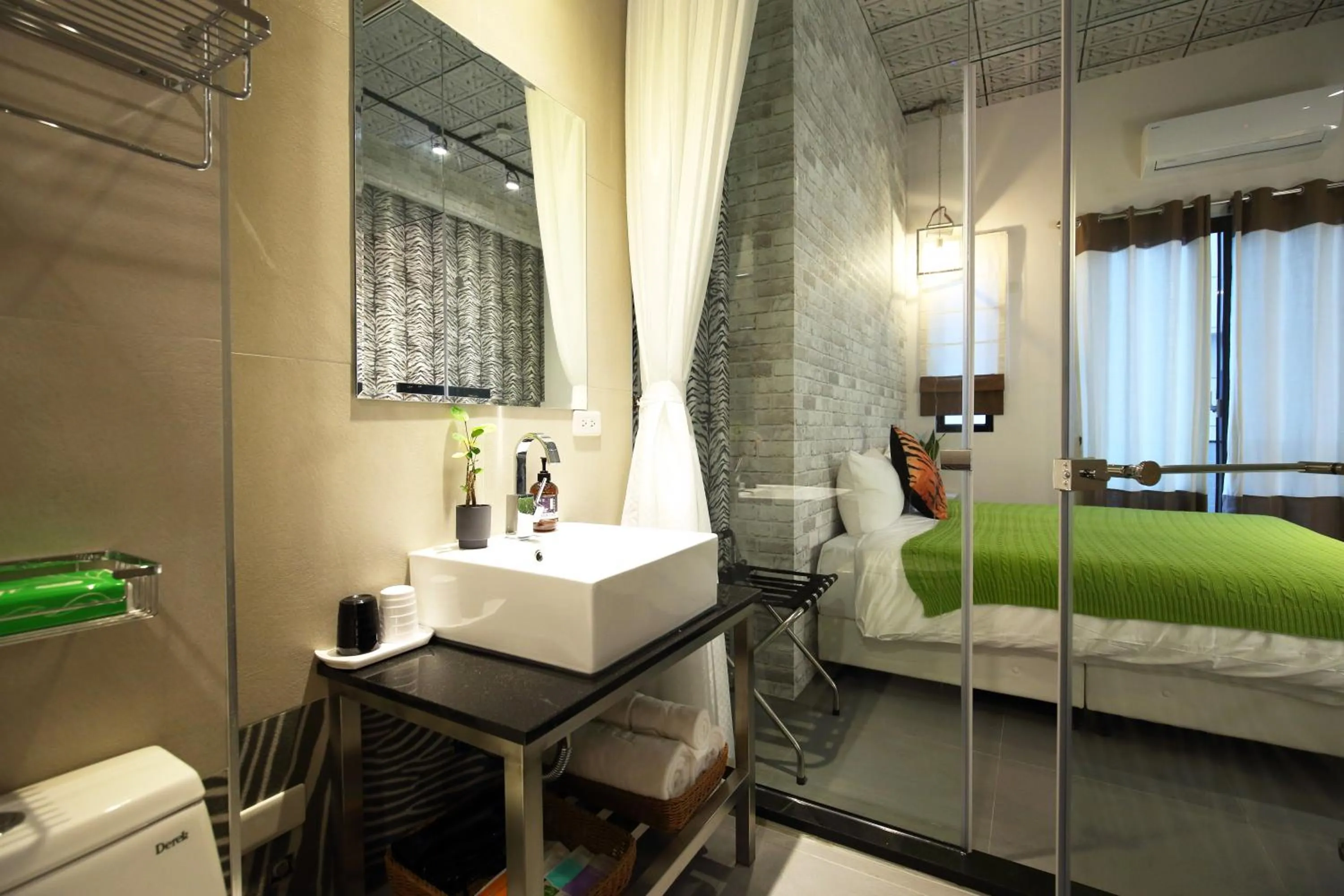 指南針民宿2178 & 工殿民宿2182