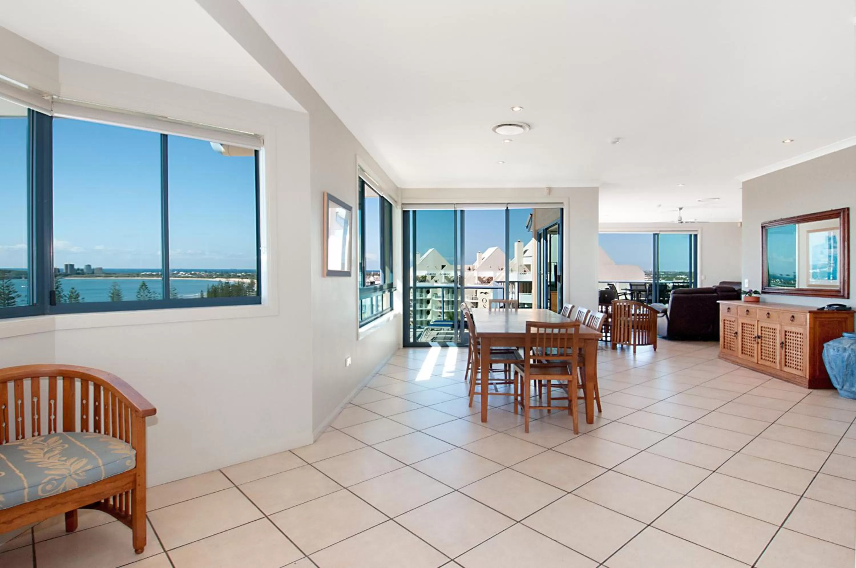 Dining area in Alexandra on the Pacific