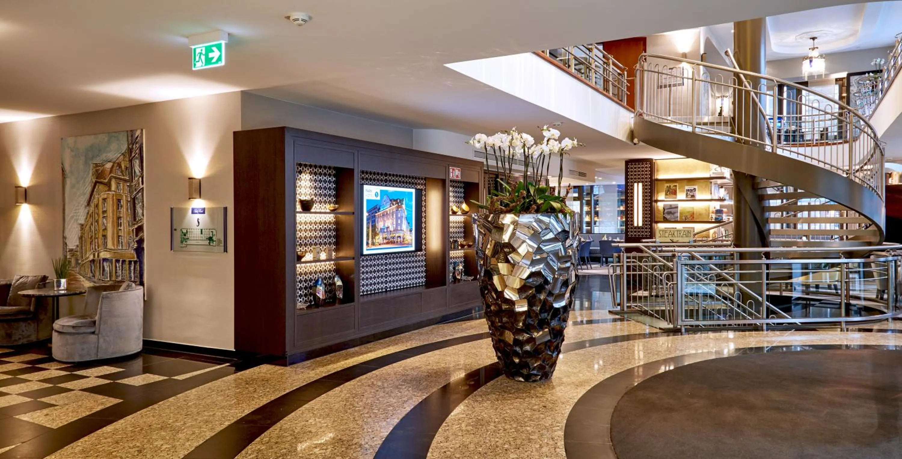 Lobby or reception in Seaside Park Hotel Leipzig