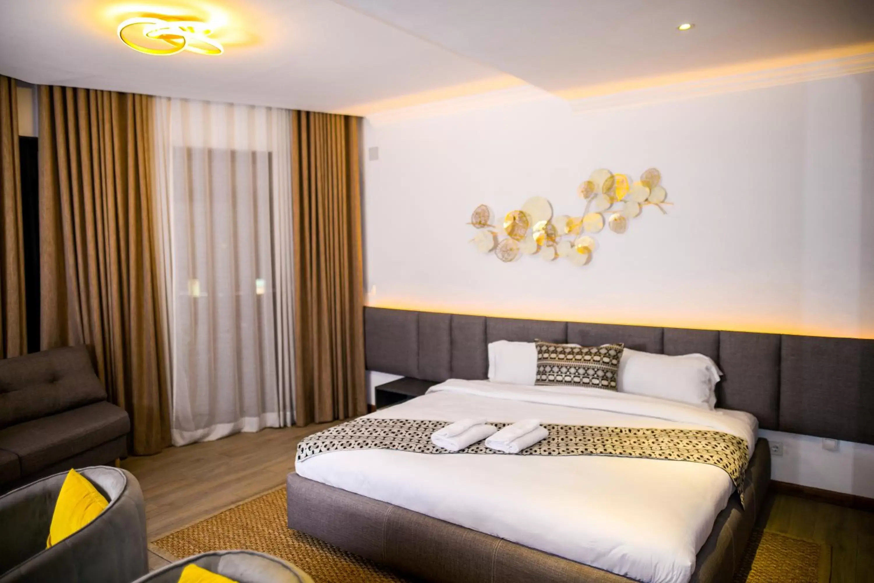 Superior Double Room in MERCURE HOTEL Superior Double Room in MERCURE HOTEL