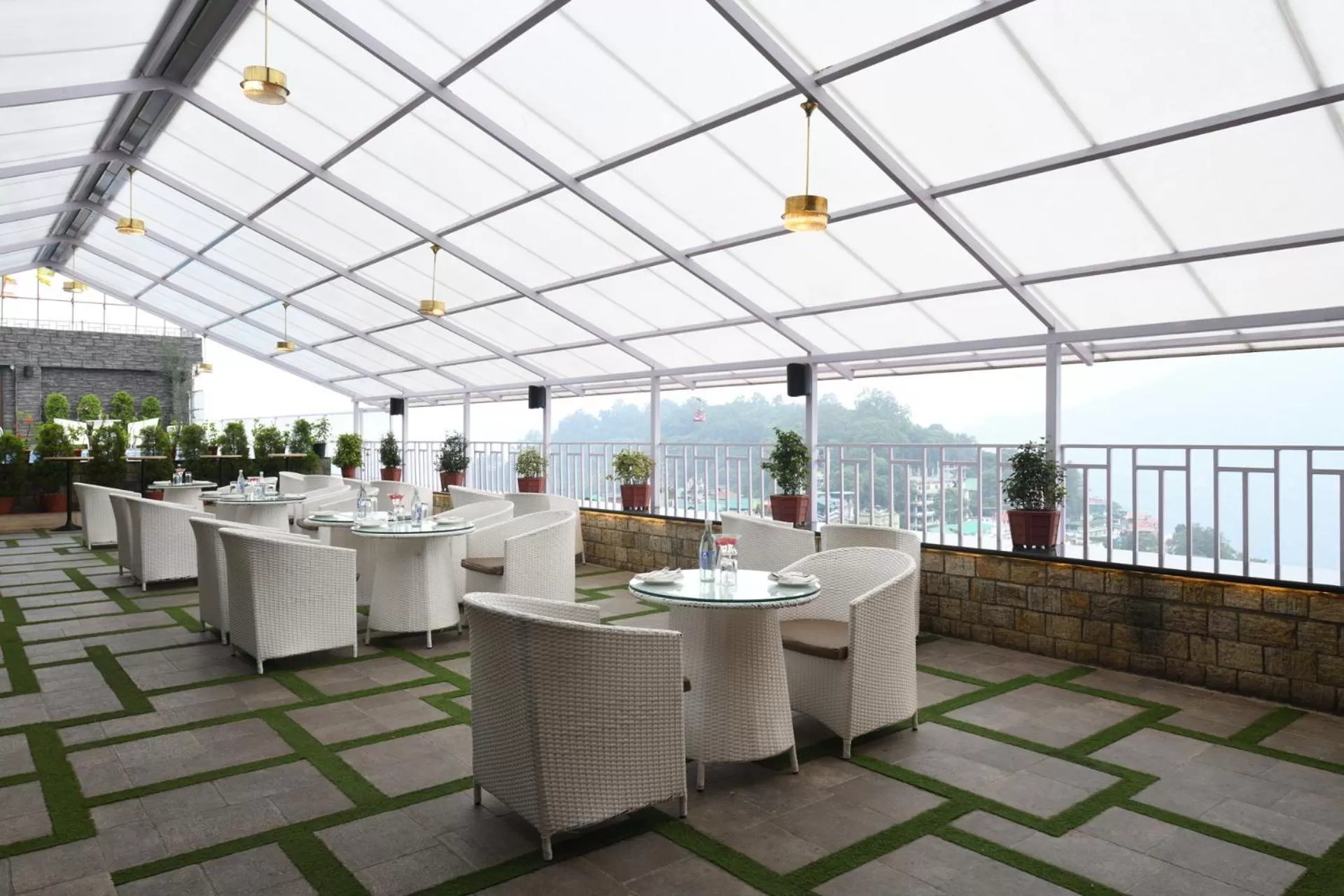 Ramada by Wyndham Gangtok Hotel & Casino Golden