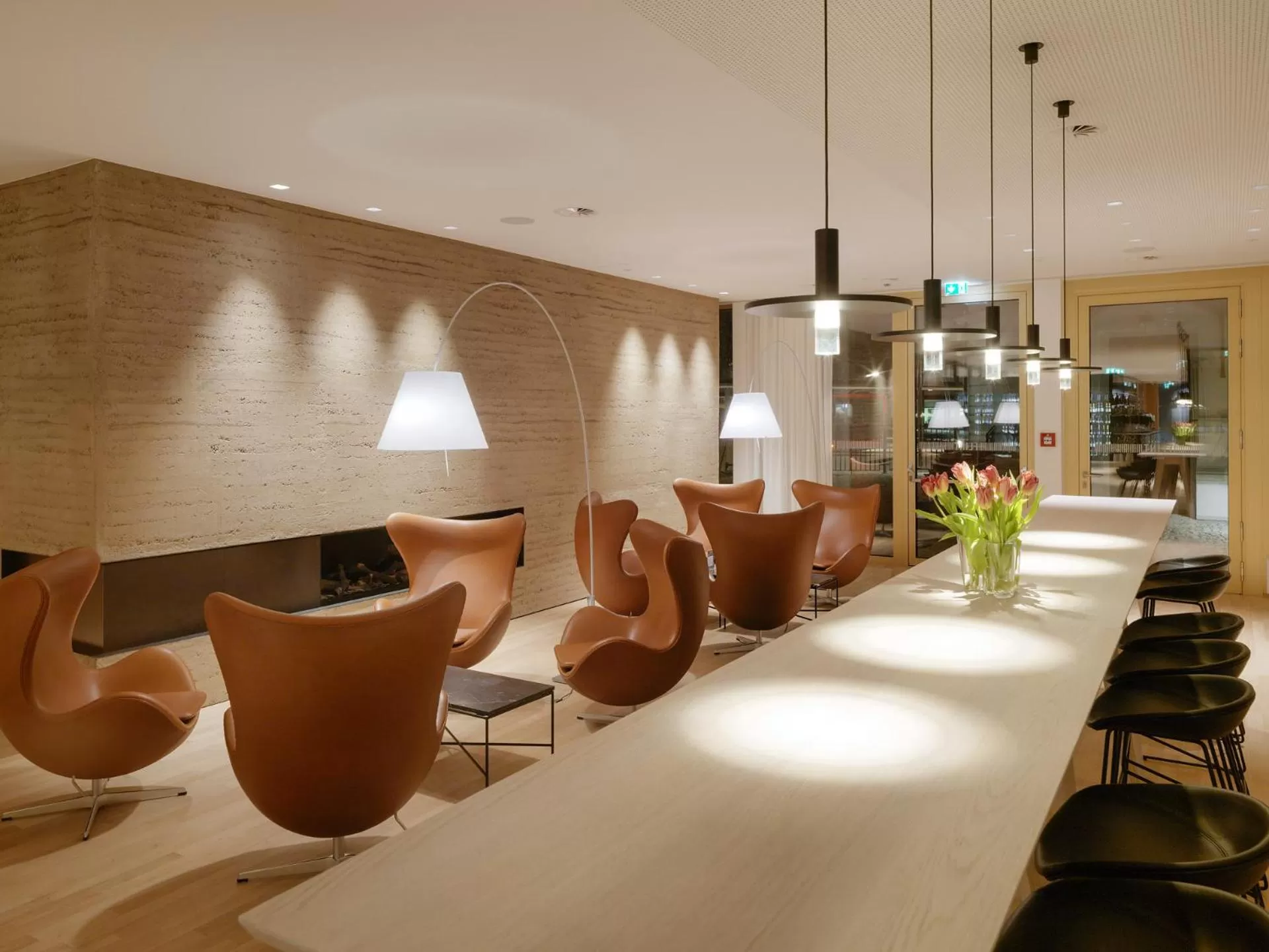 Seating area in Das Flint