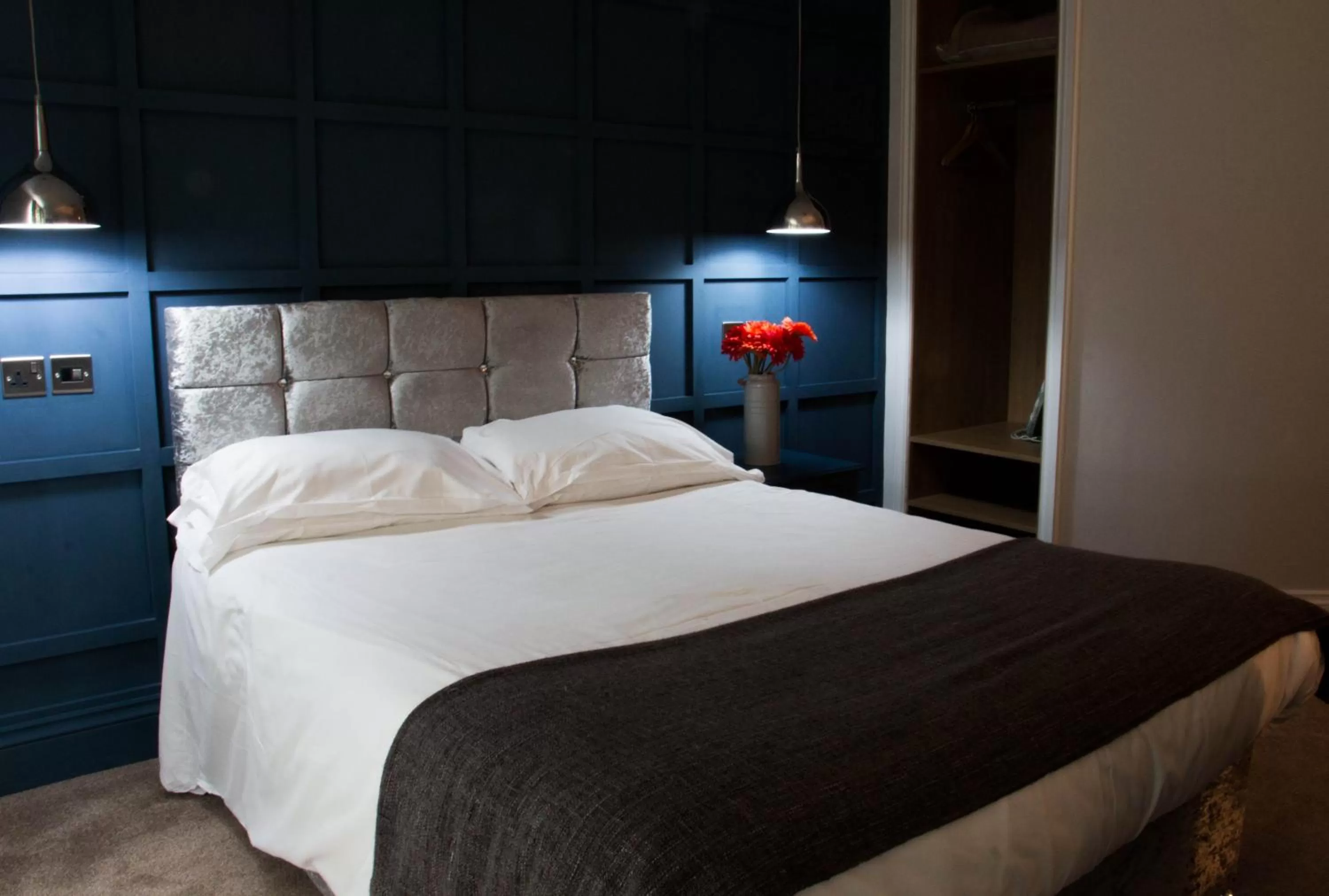 Bedroom, Bed in The Jacobean Hotel