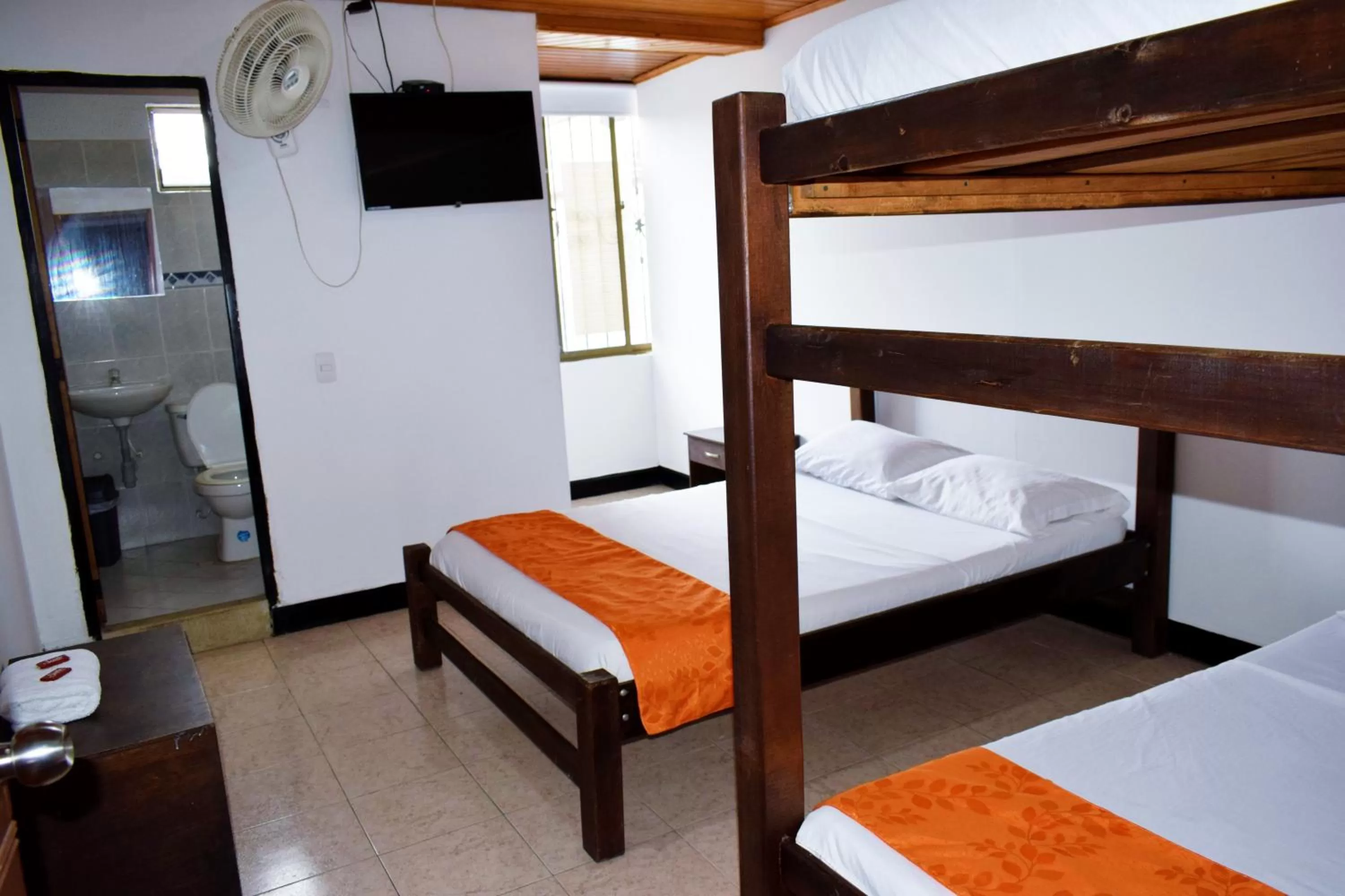 Photo of the whole room, Bed in Hotel Descanso Inn Villavicencio