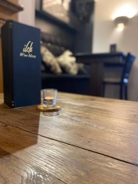 Lounge or bar in The Ilchester Arms Hotel, Ilchester Somerset