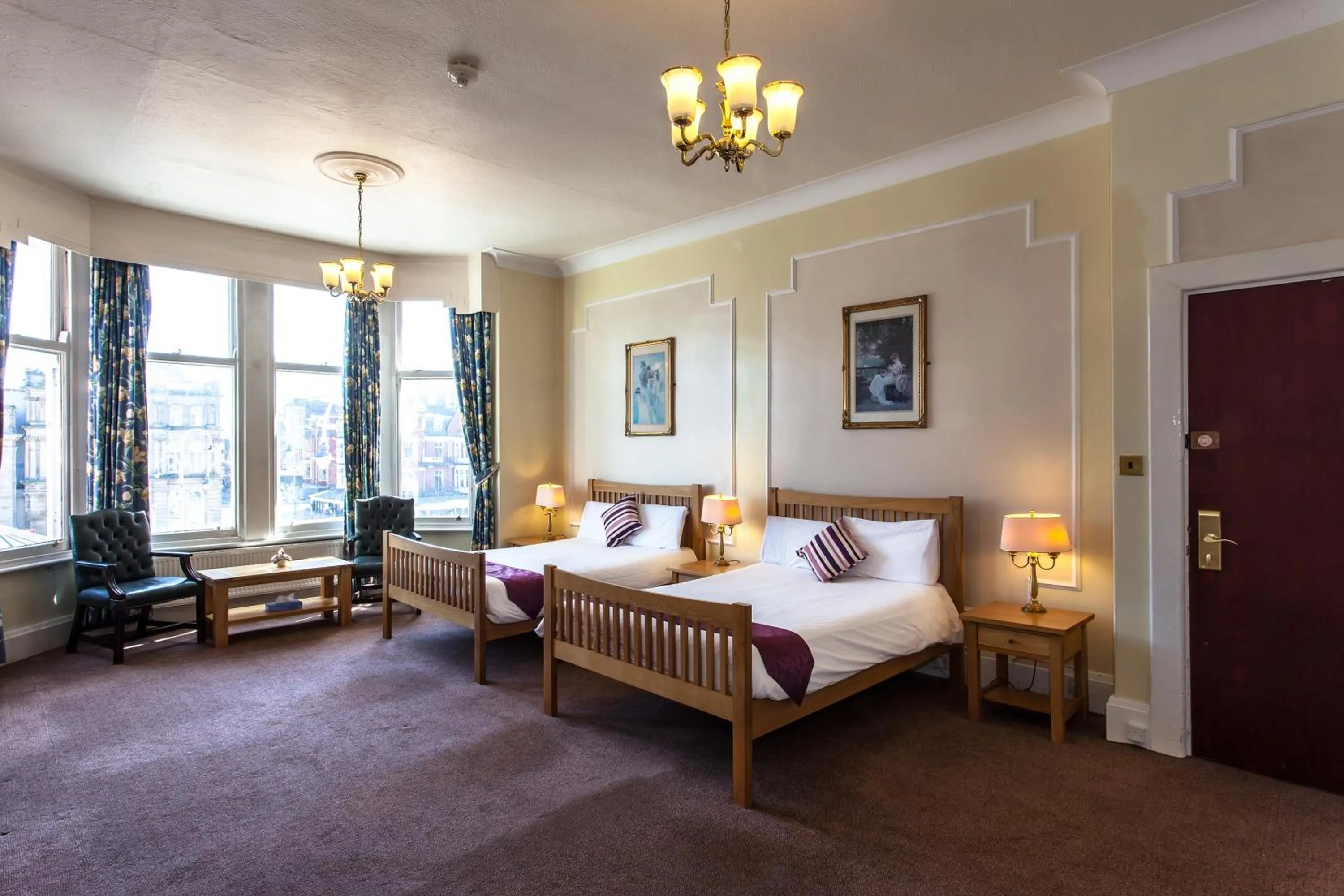 Superior Twin Room in Scarisbrick Hotel