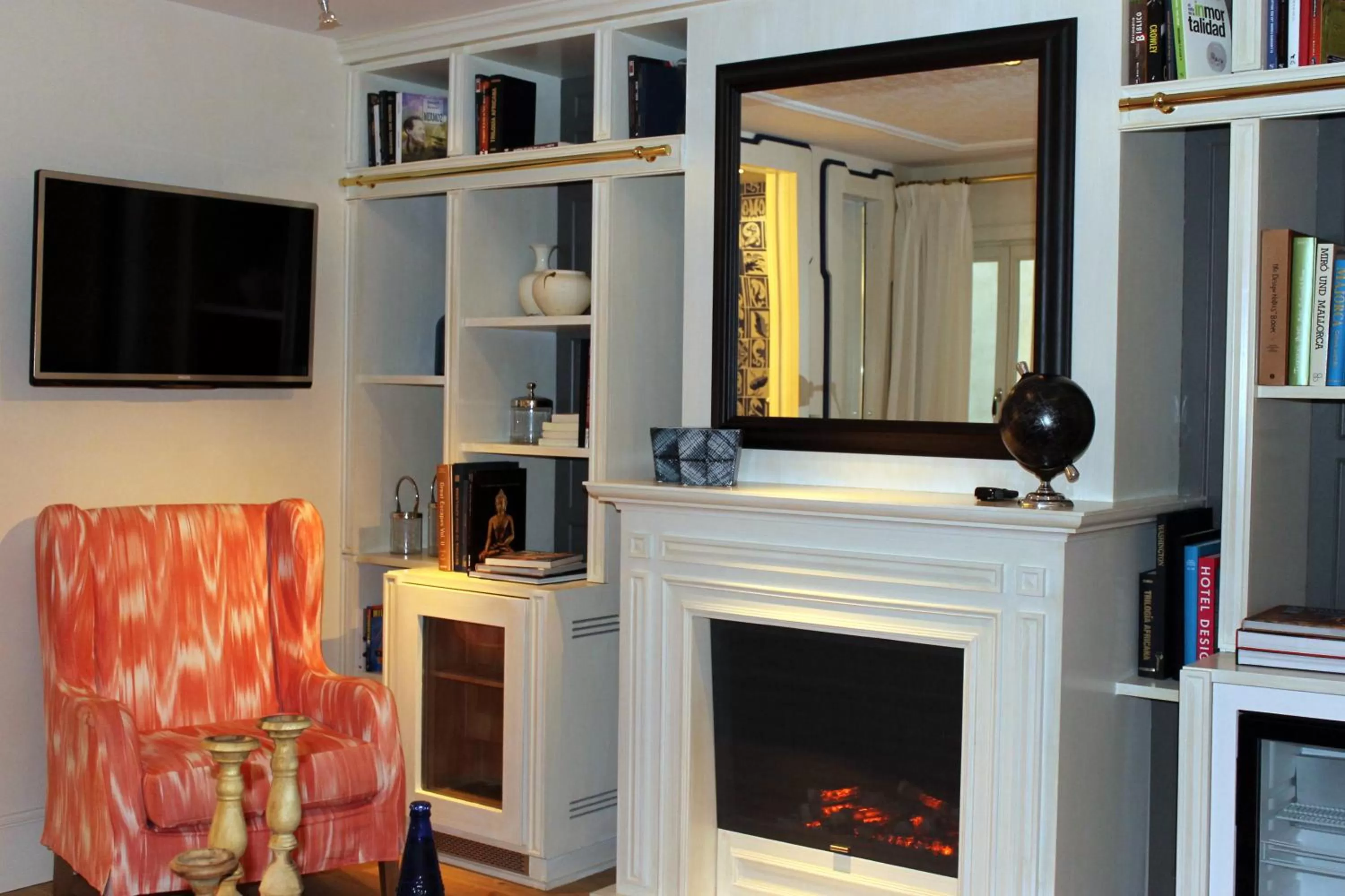 Photo of the whole room in Hotel Cort