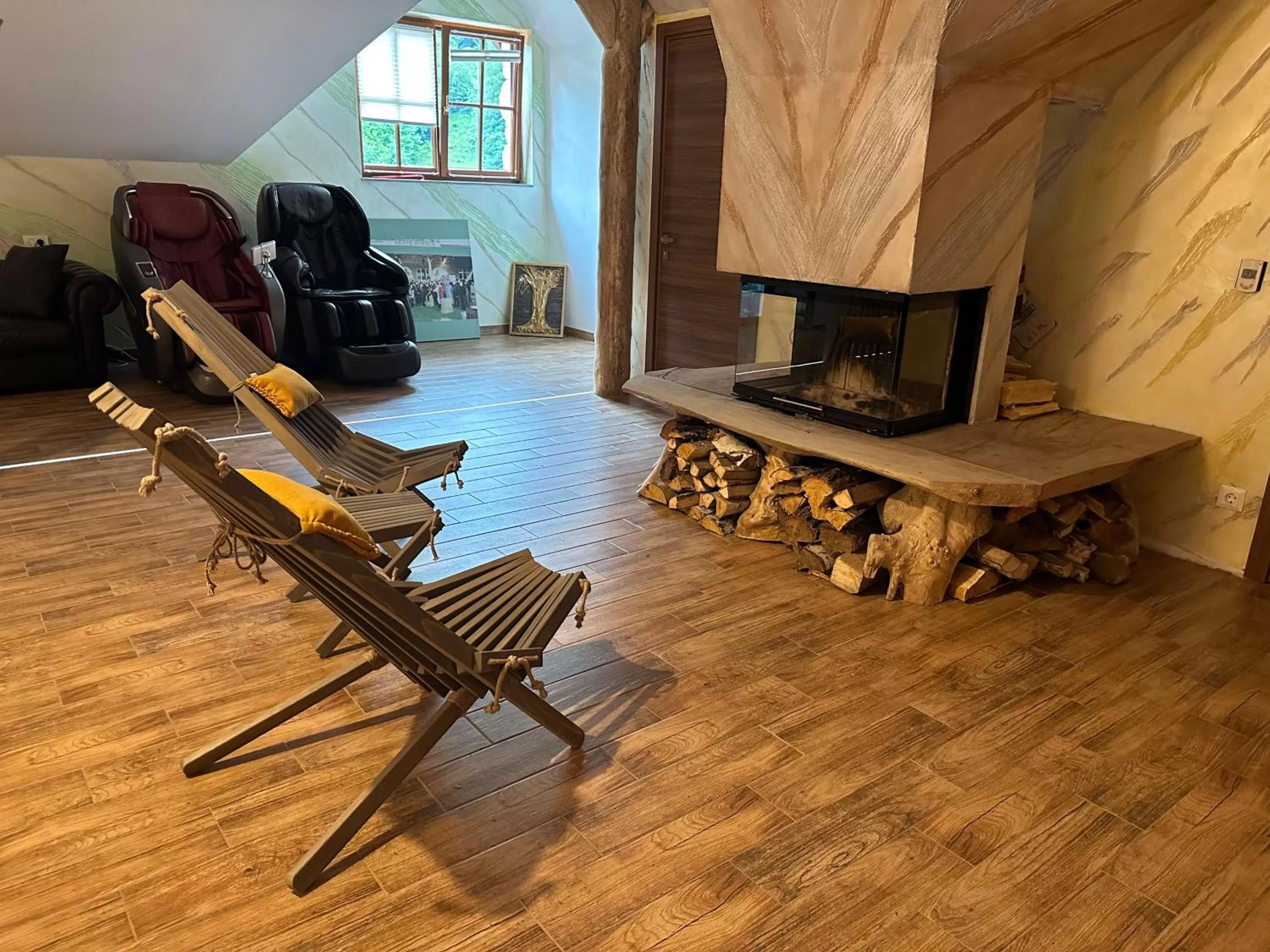 Seating area in Conacul Radacinilor