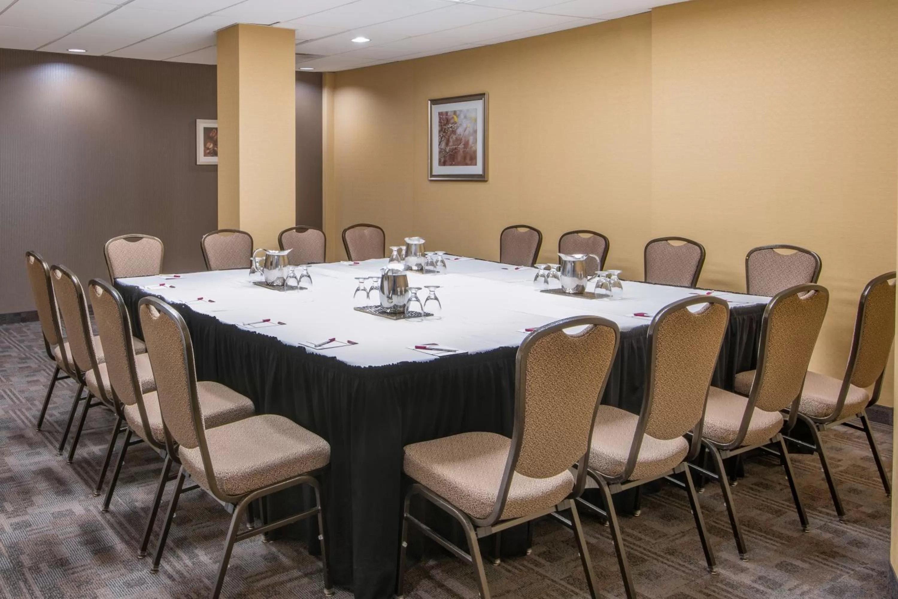 Meeting/conference room in Crowne Plaza Kitchener-Waterloo by IHG