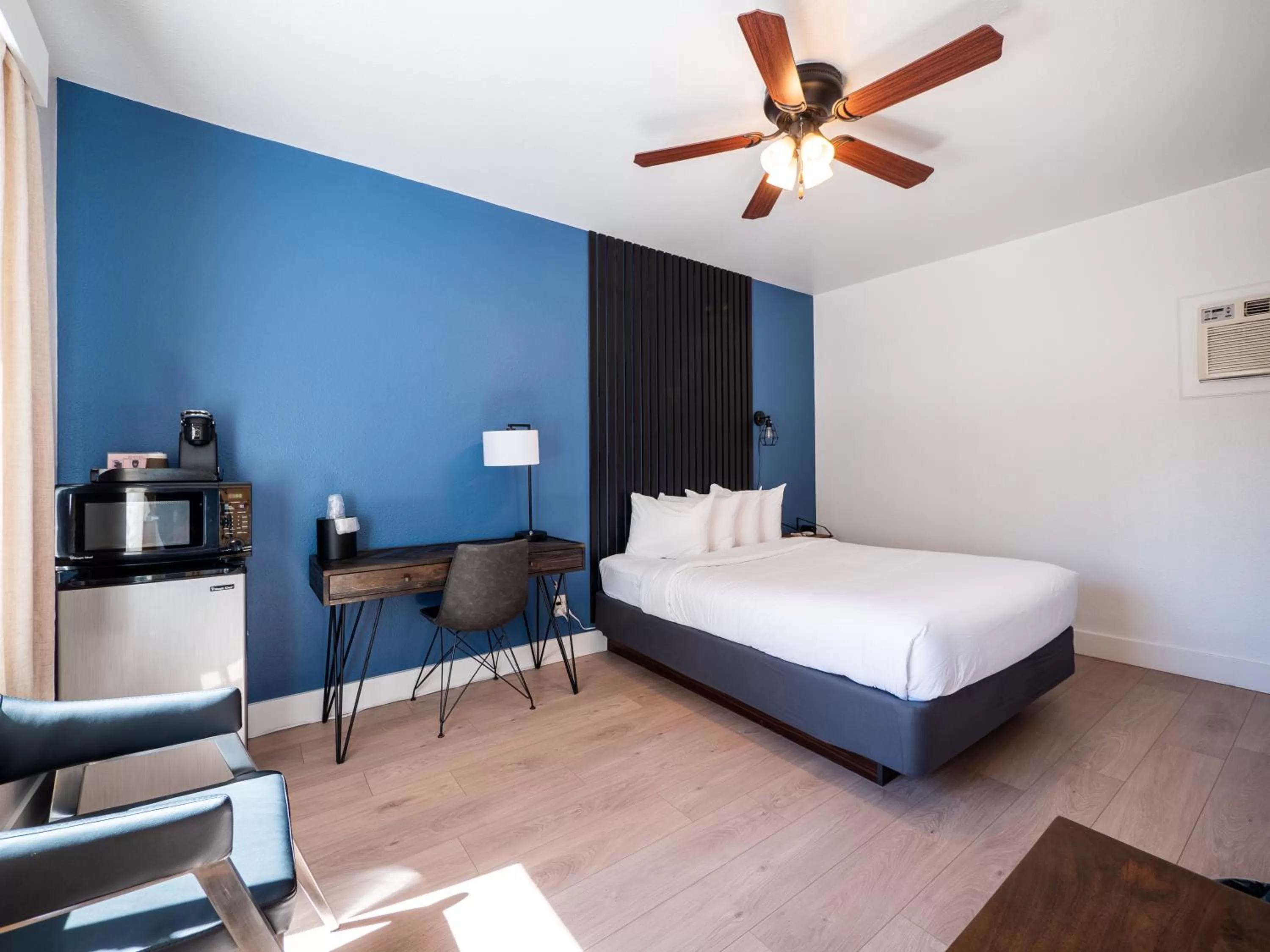 Bed in Balanced Rock Inn