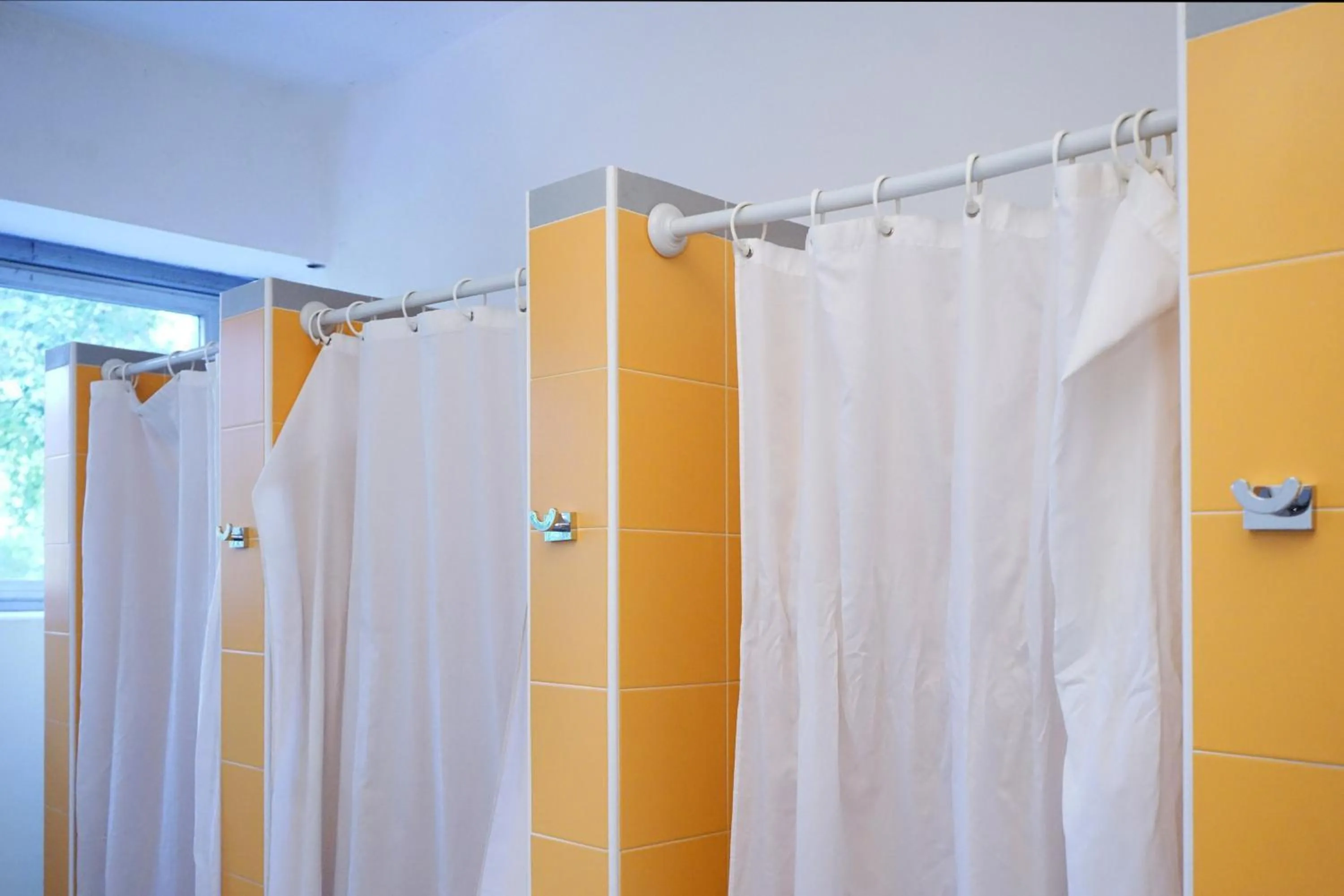 Shower in Hi! Ostello Milano