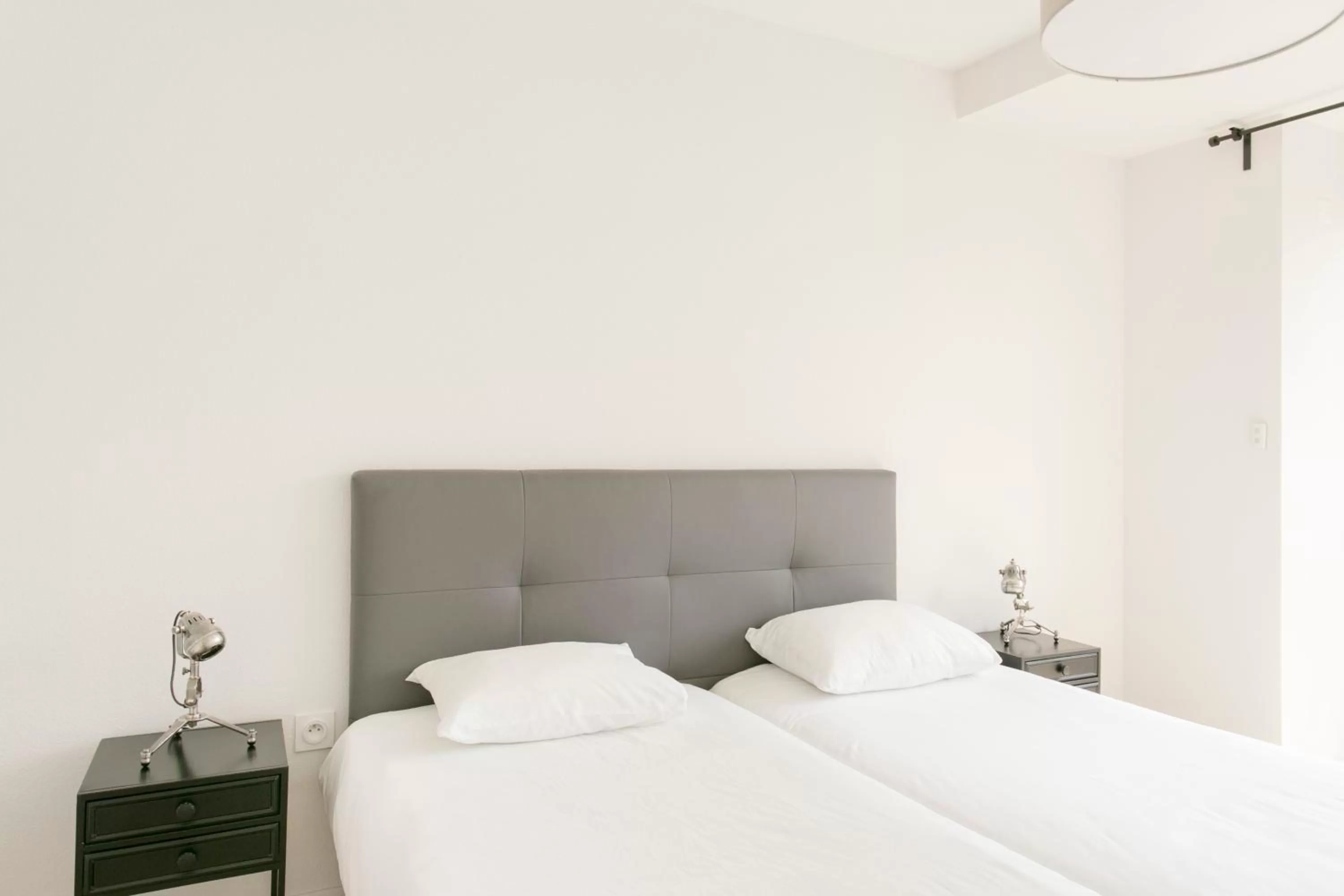 Photo of the whole room, Bed in Zenao Appart'hôtels Troyes