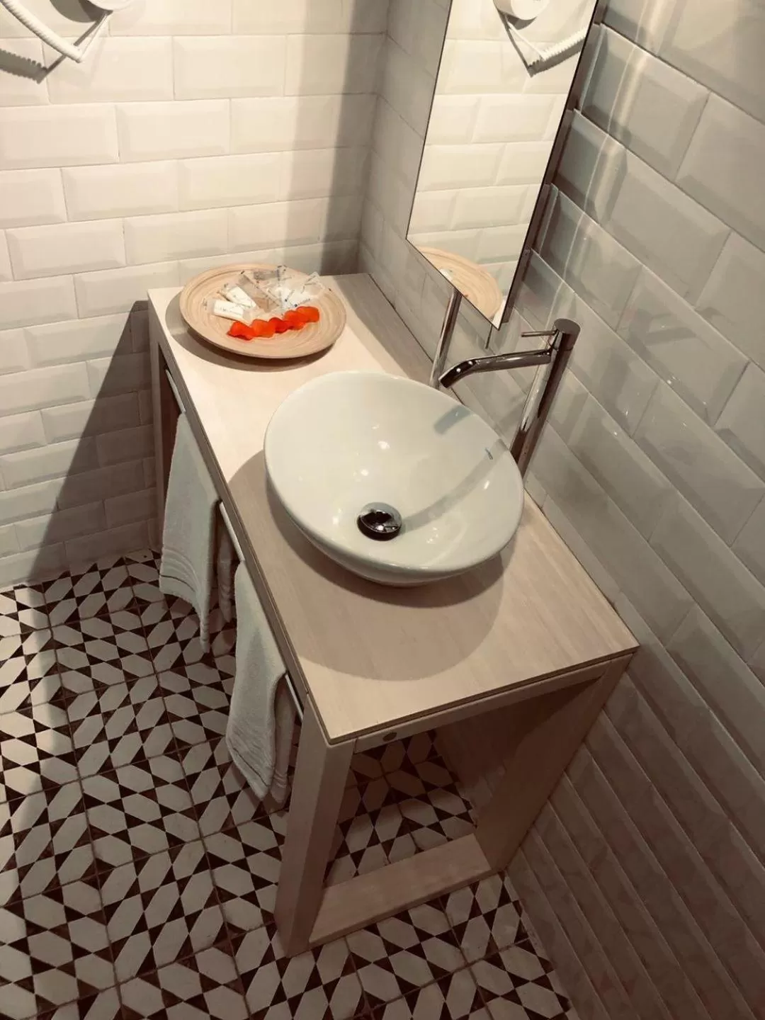 Dining Area in Alcaprì Suite Napoli Centro