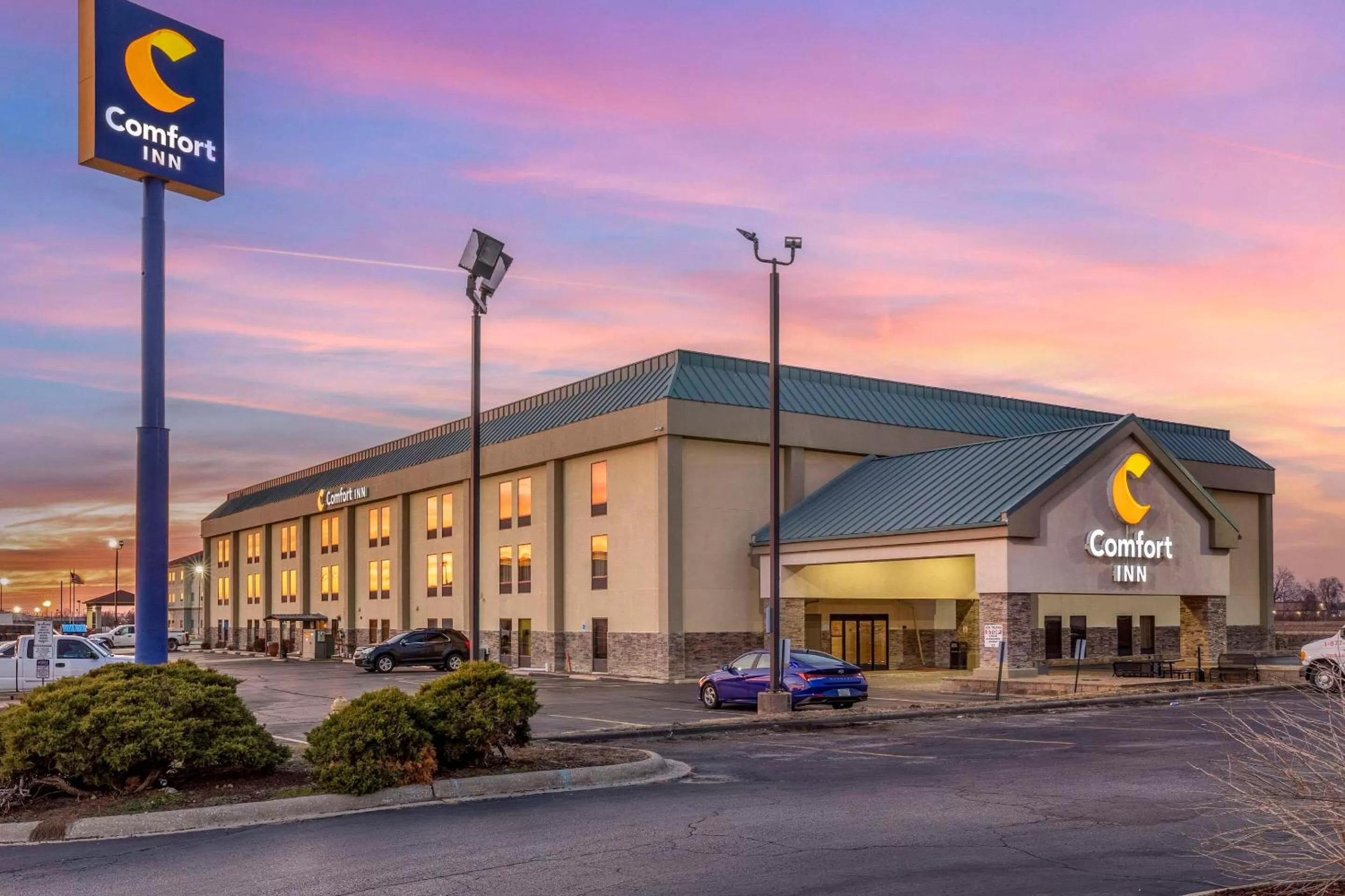 Property building in Comfort Inn Collinsville near St Louis