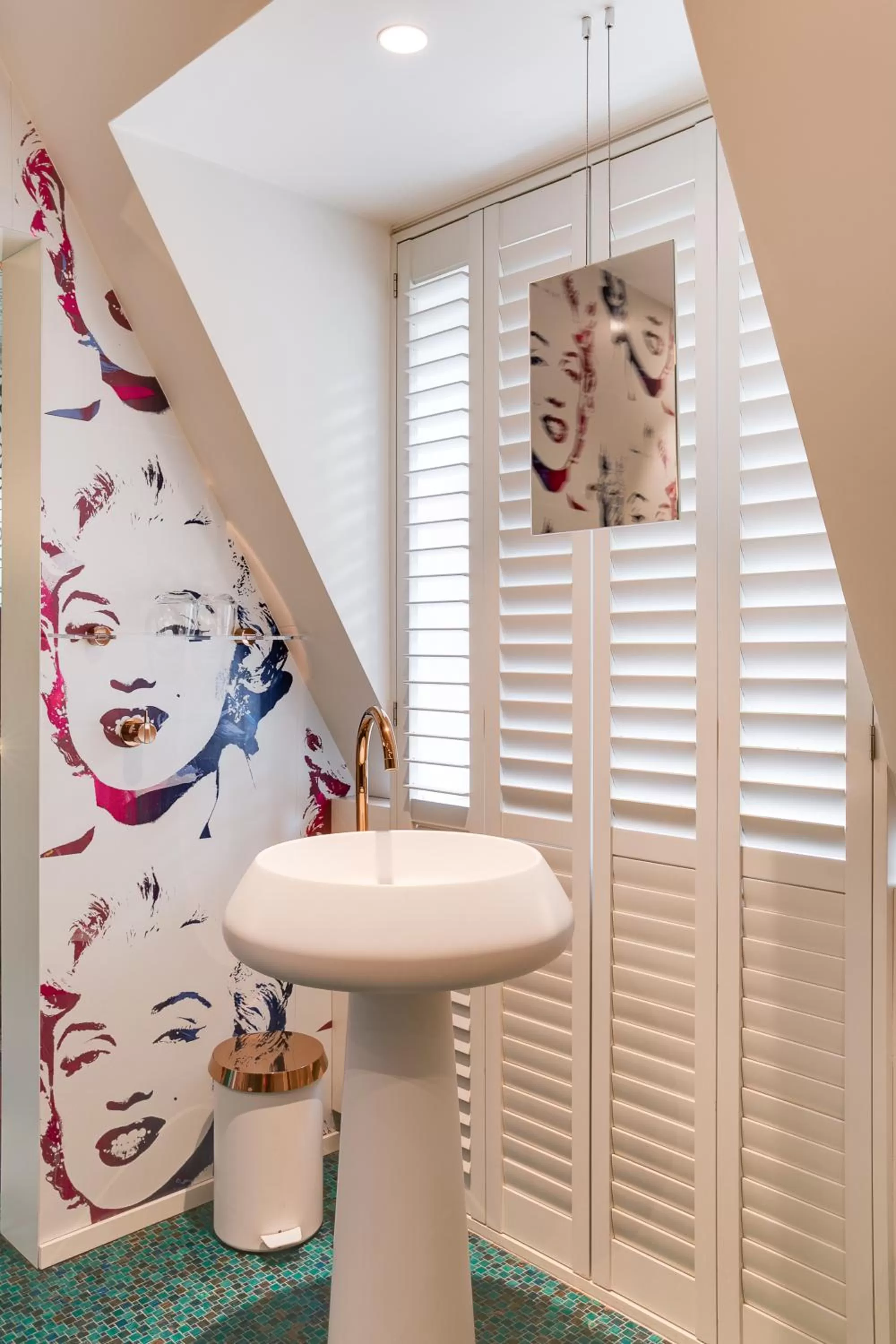 Bathroom in Hotel De Witte Lelie -Small Luxury Hotels of the World