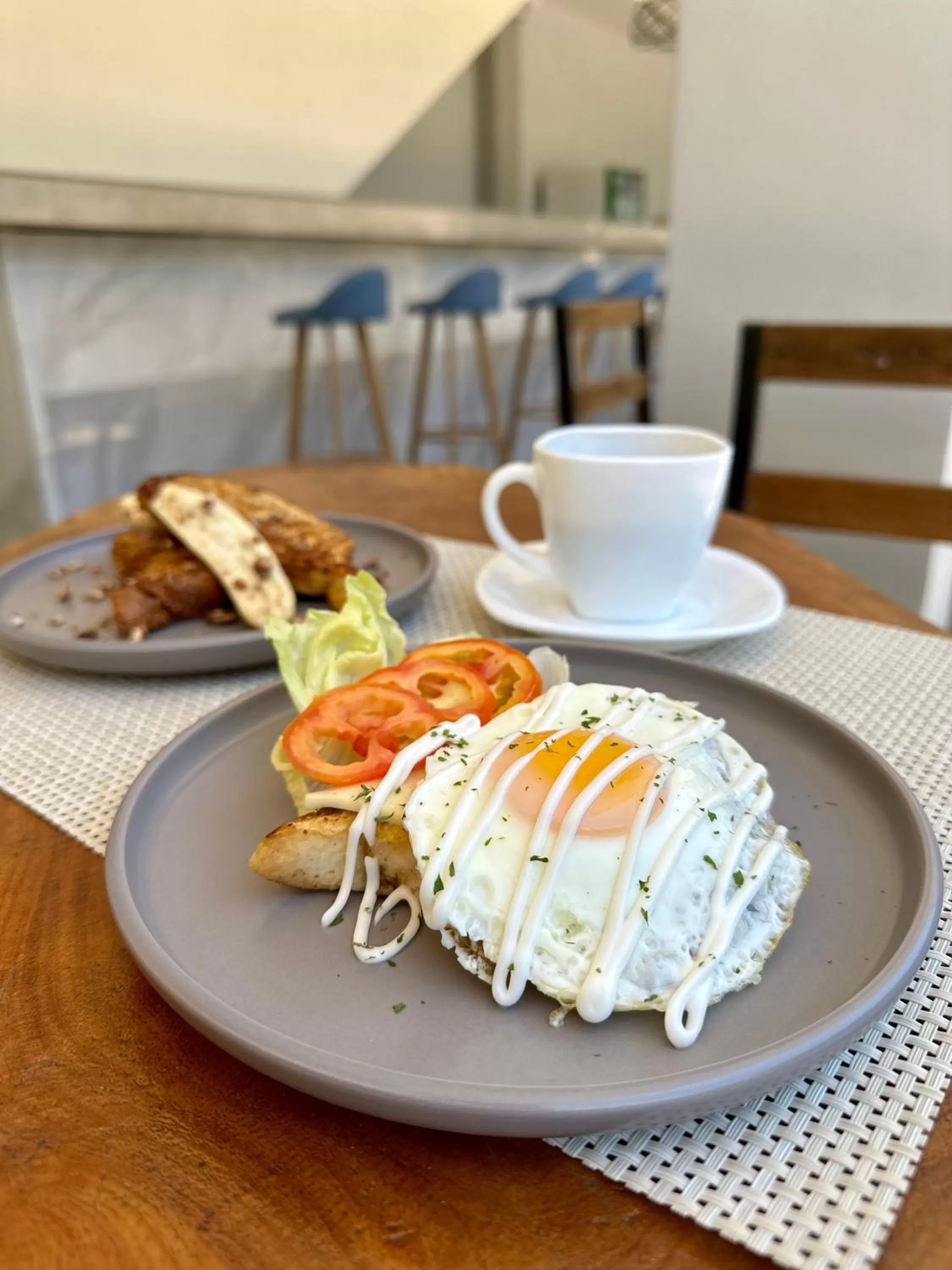 Food and drinks in Harbour Bliss Hotel