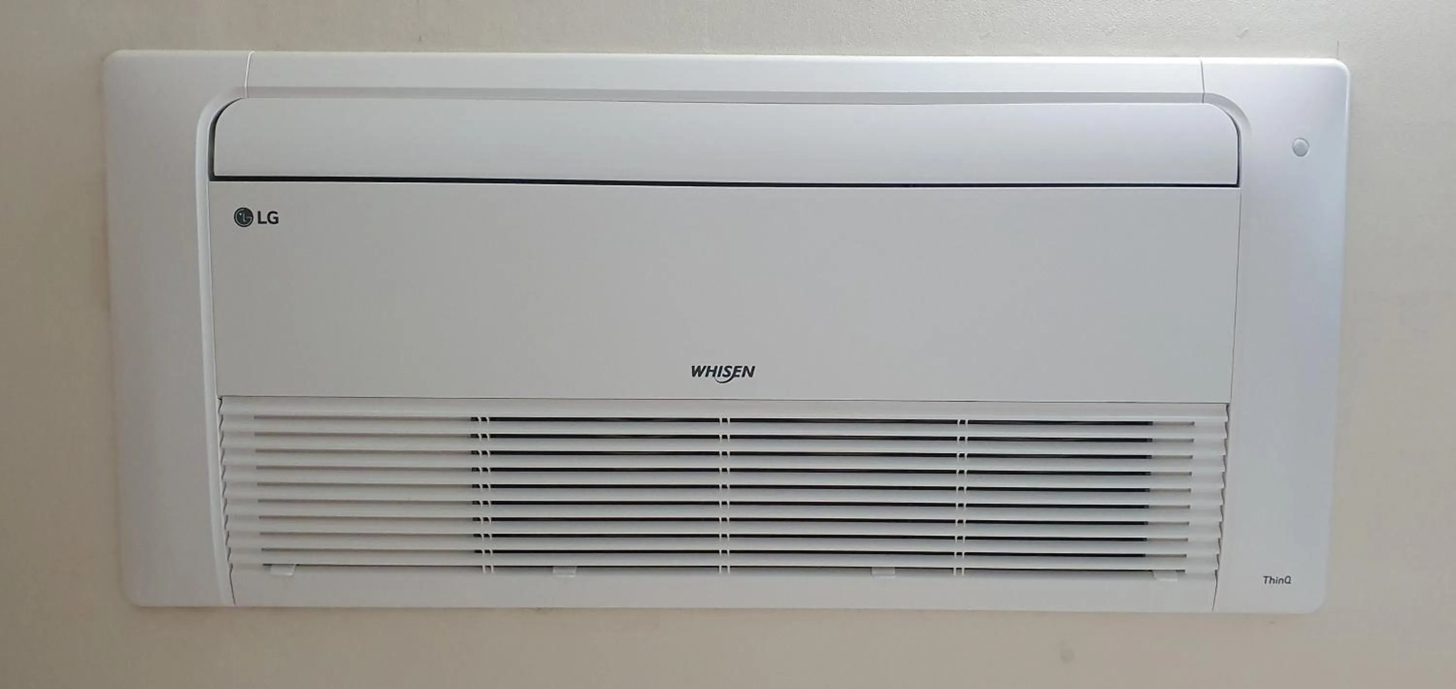 Decorative detail in Gwang Jang Hotel